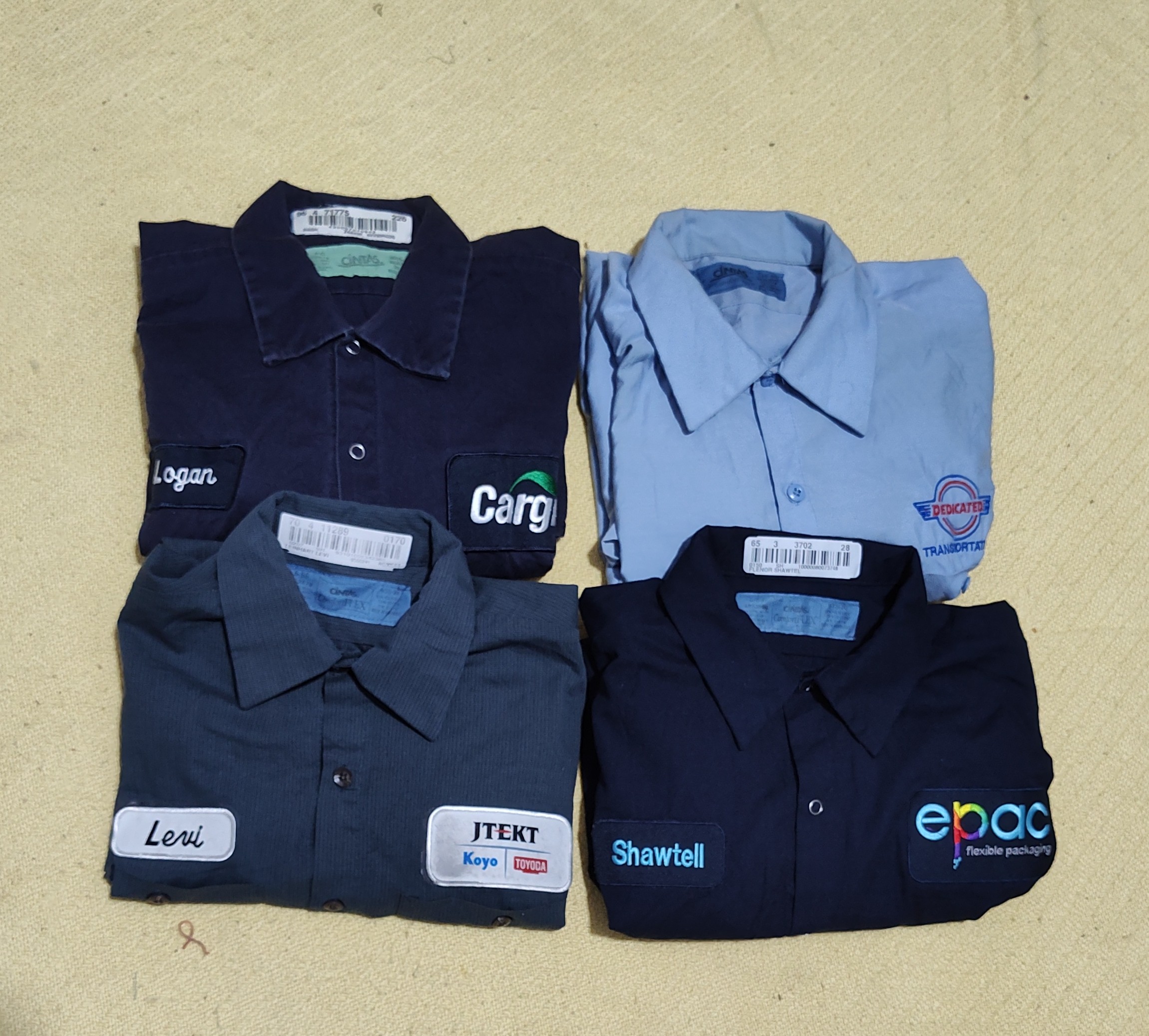 camisas de trabalho