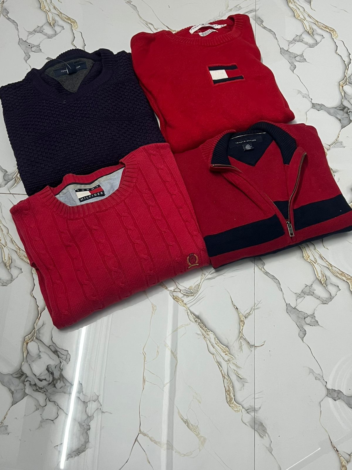 Tommy sweater