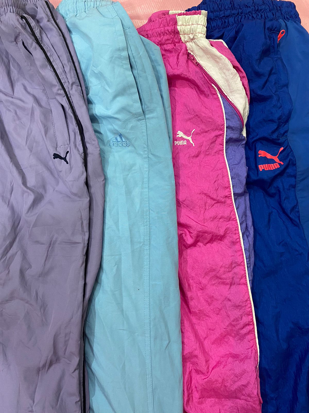 Pantalon de survêtement à marques mélangées