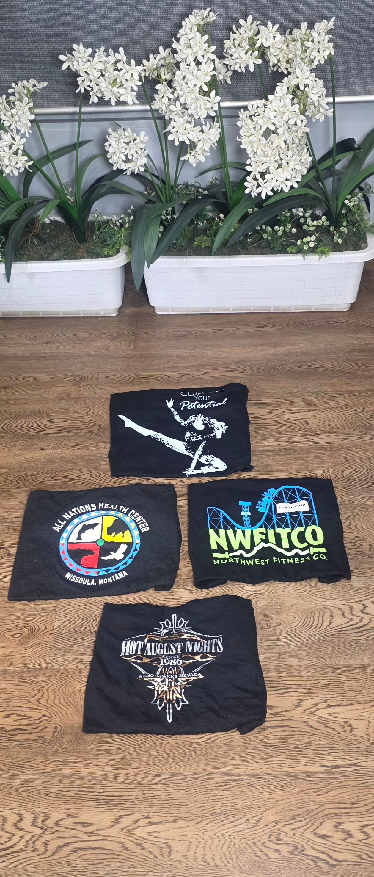 Black printed t-shirts