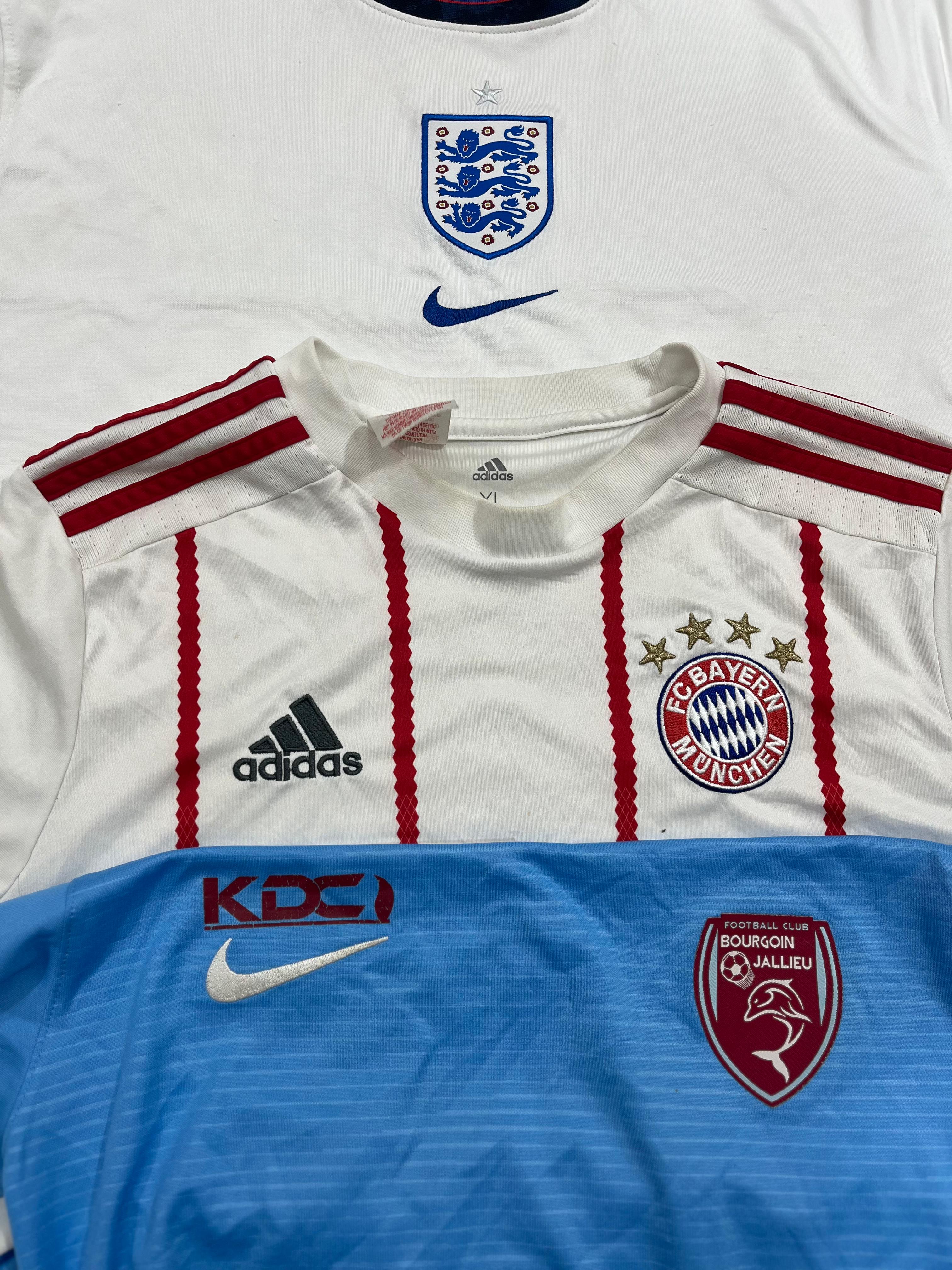 T-shirt de football