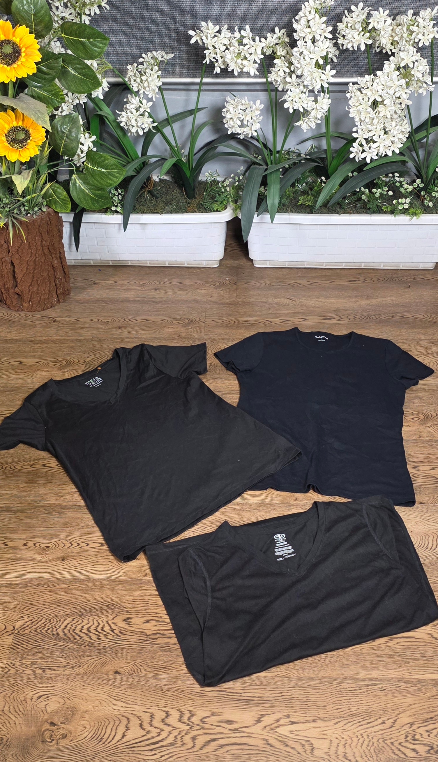 Black plain t-shirts