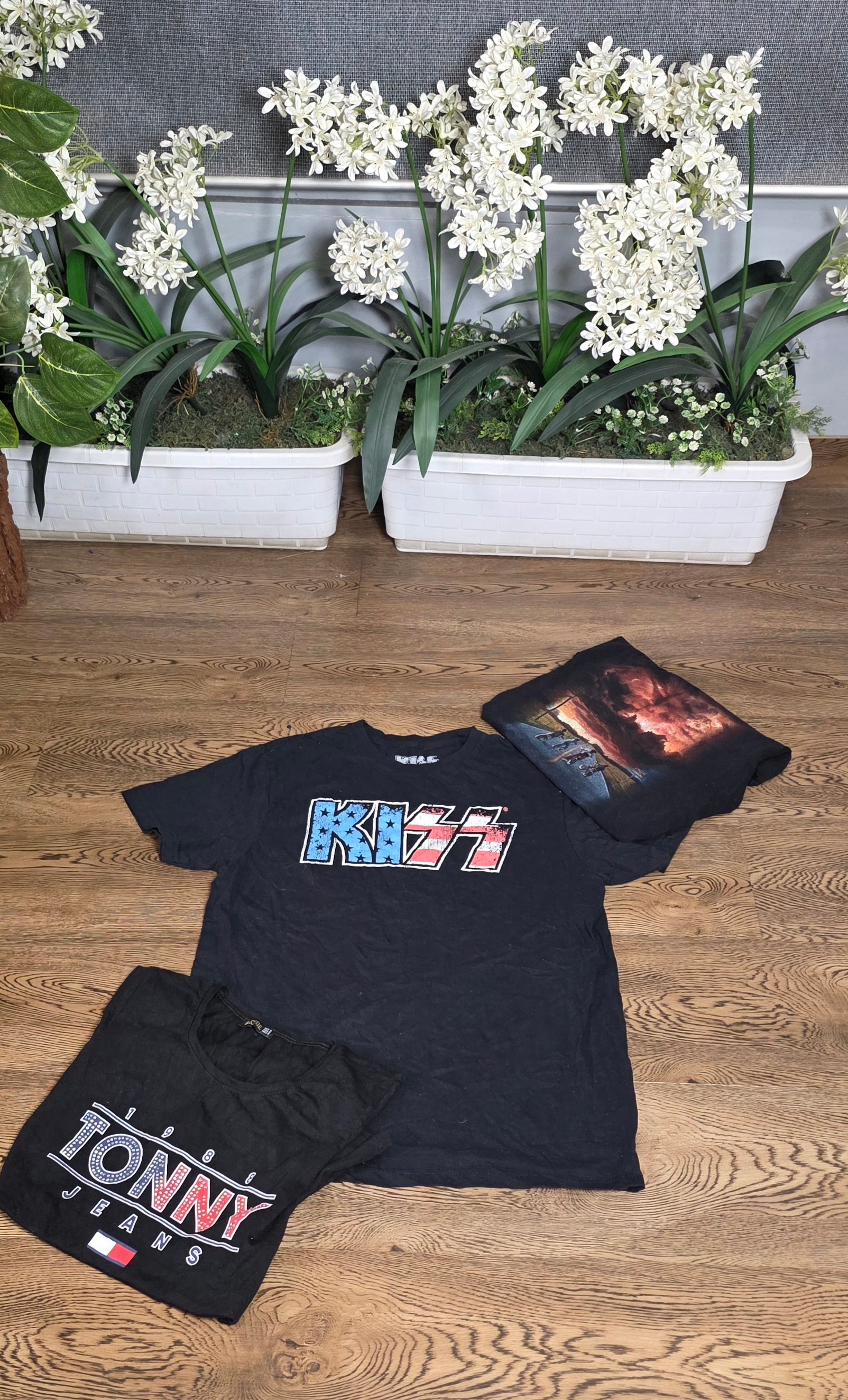 Old school black tees