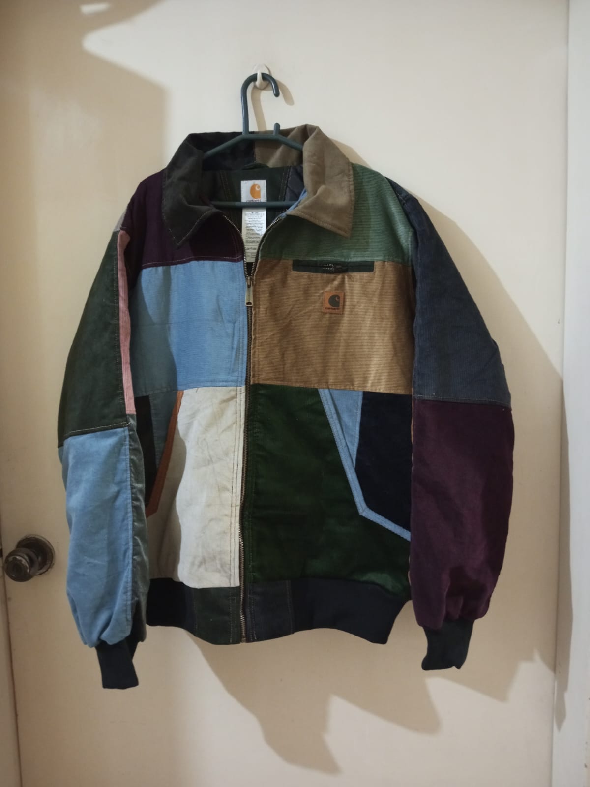 Carhartt Upcycling-Stil Cord-Jacke