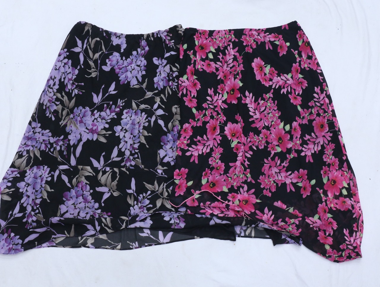 IQ0555 Y2K
Summer Floral skirt