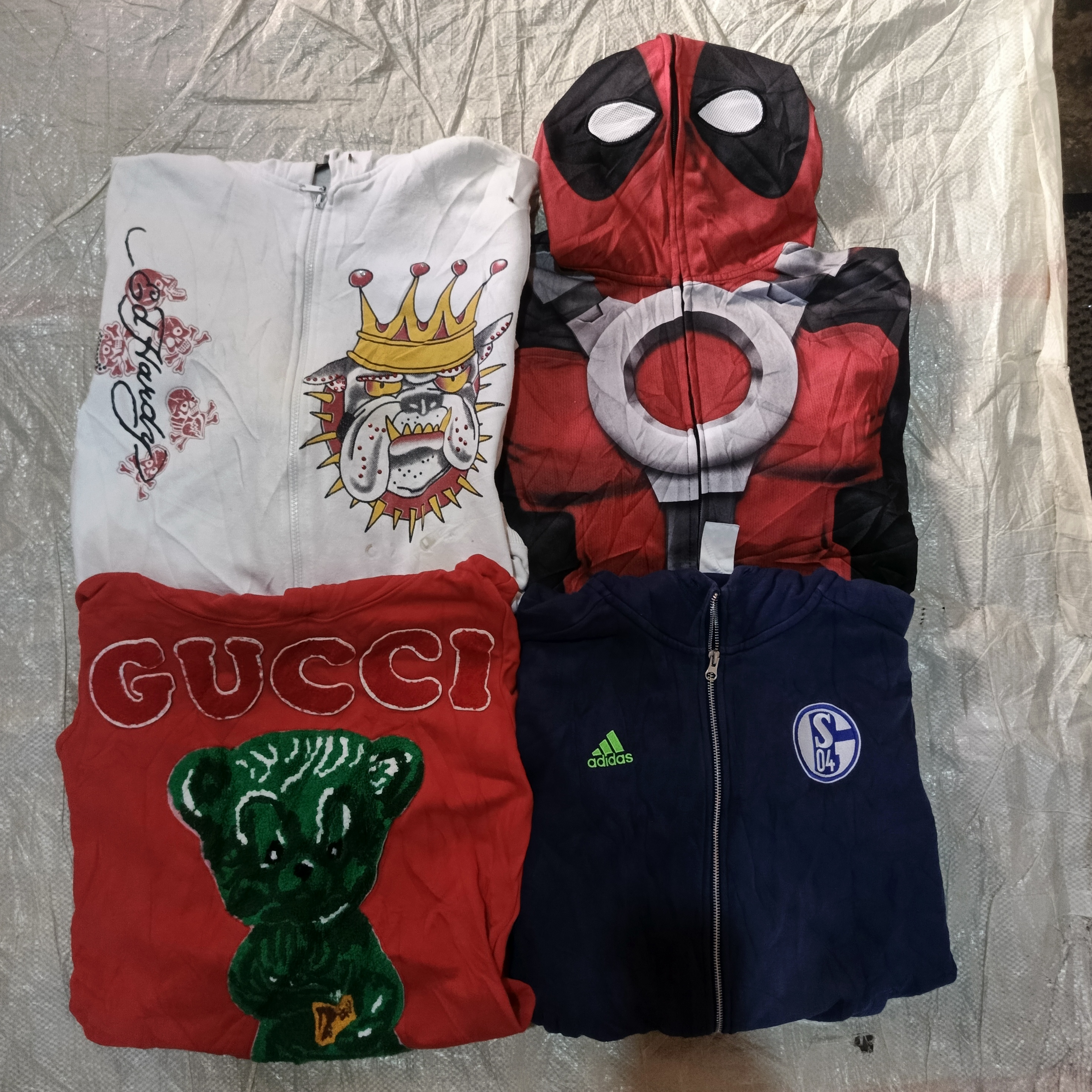 「Gucciとビンテージミックスのスウェットシャツ」