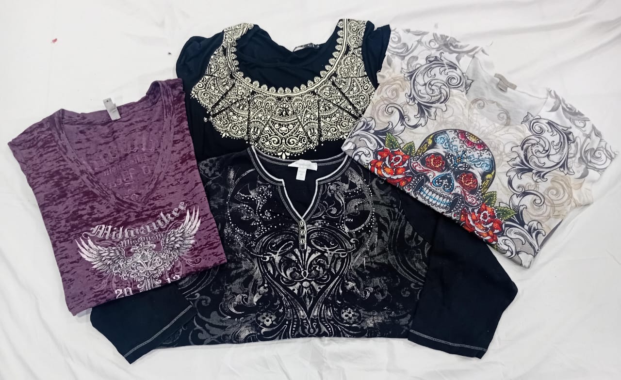 IQ0580 Y2K Baby Tees