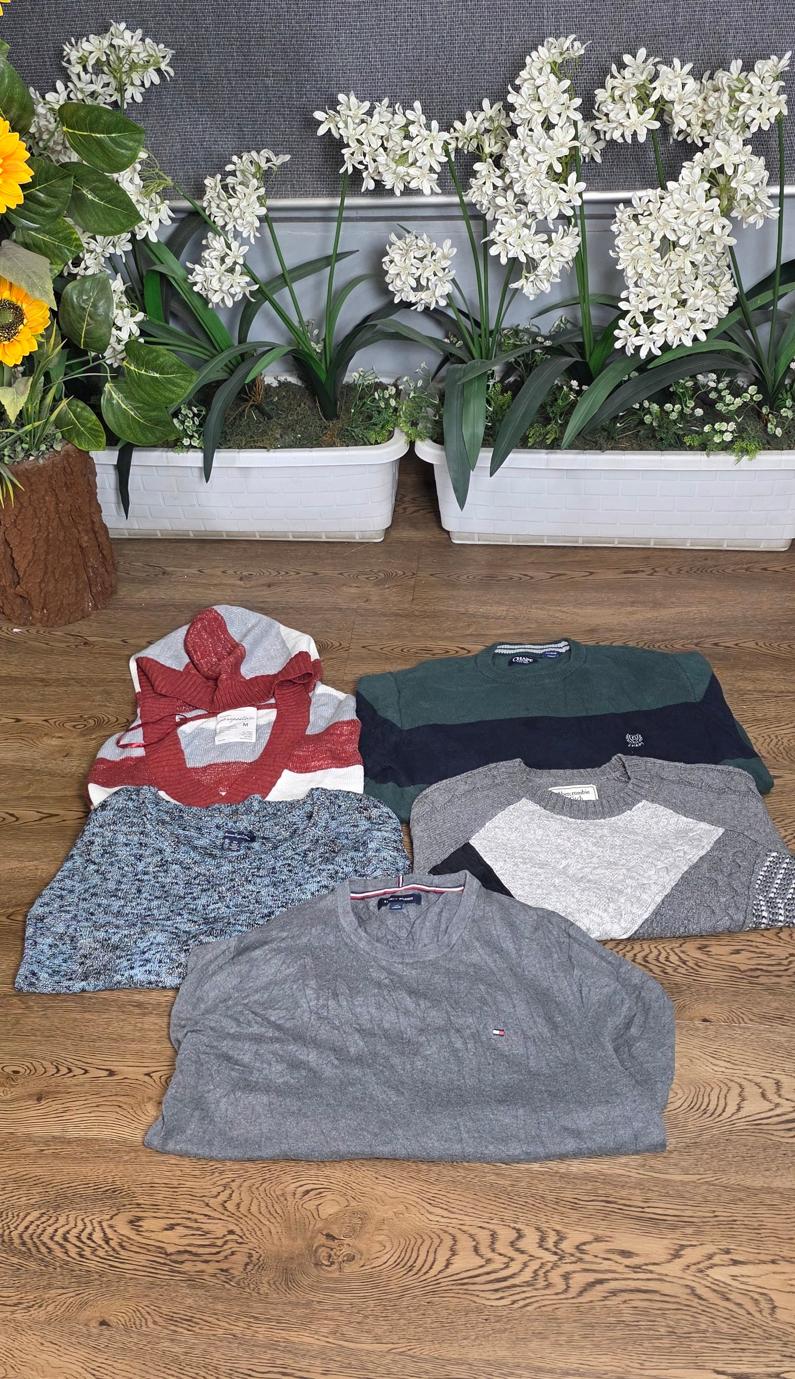 Mix branded Sweaters