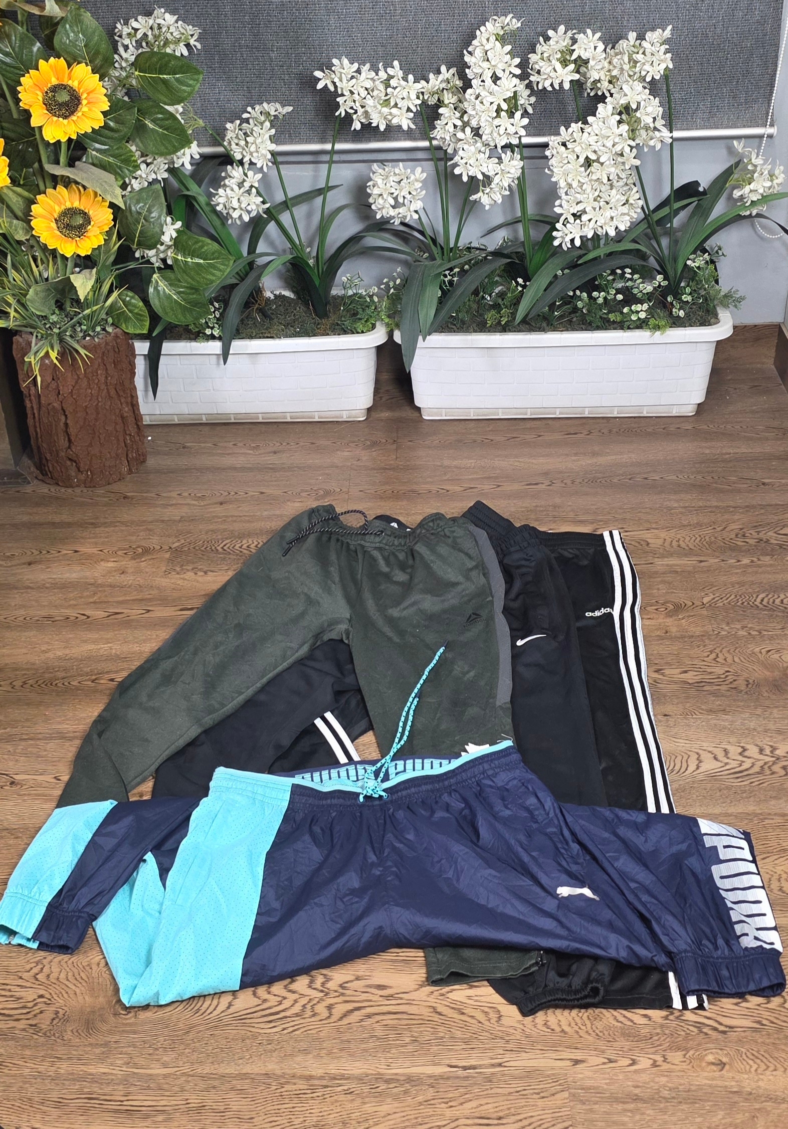 Track & nylon trouser branded