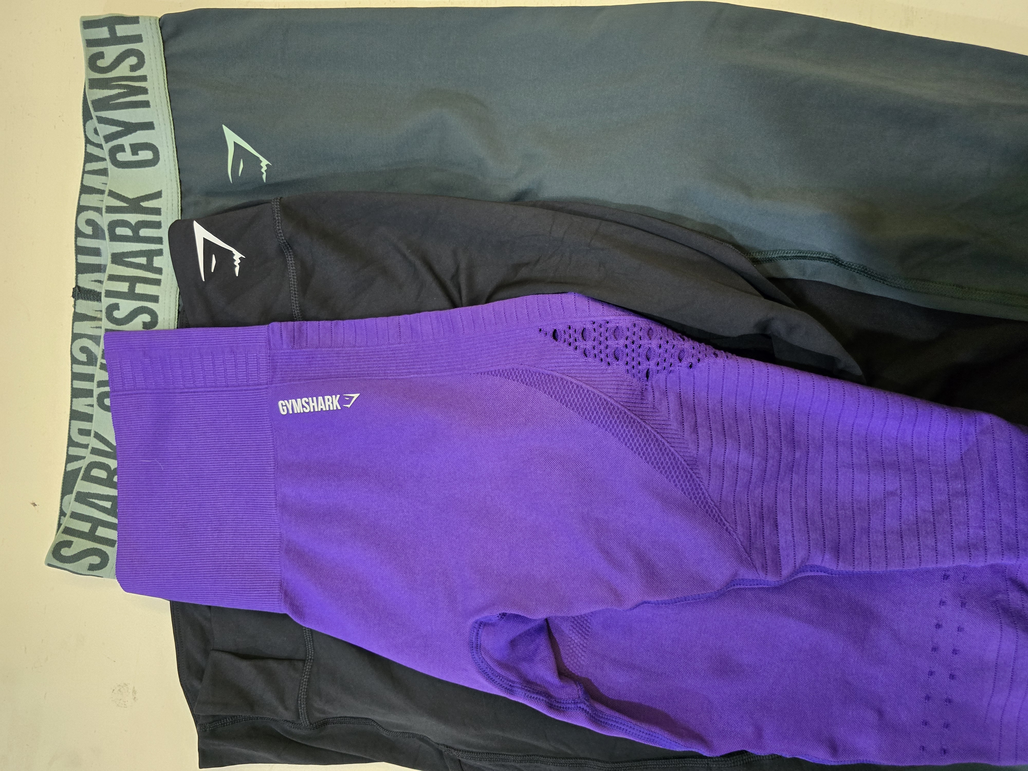 Gym Shark Trousers / Leggings
