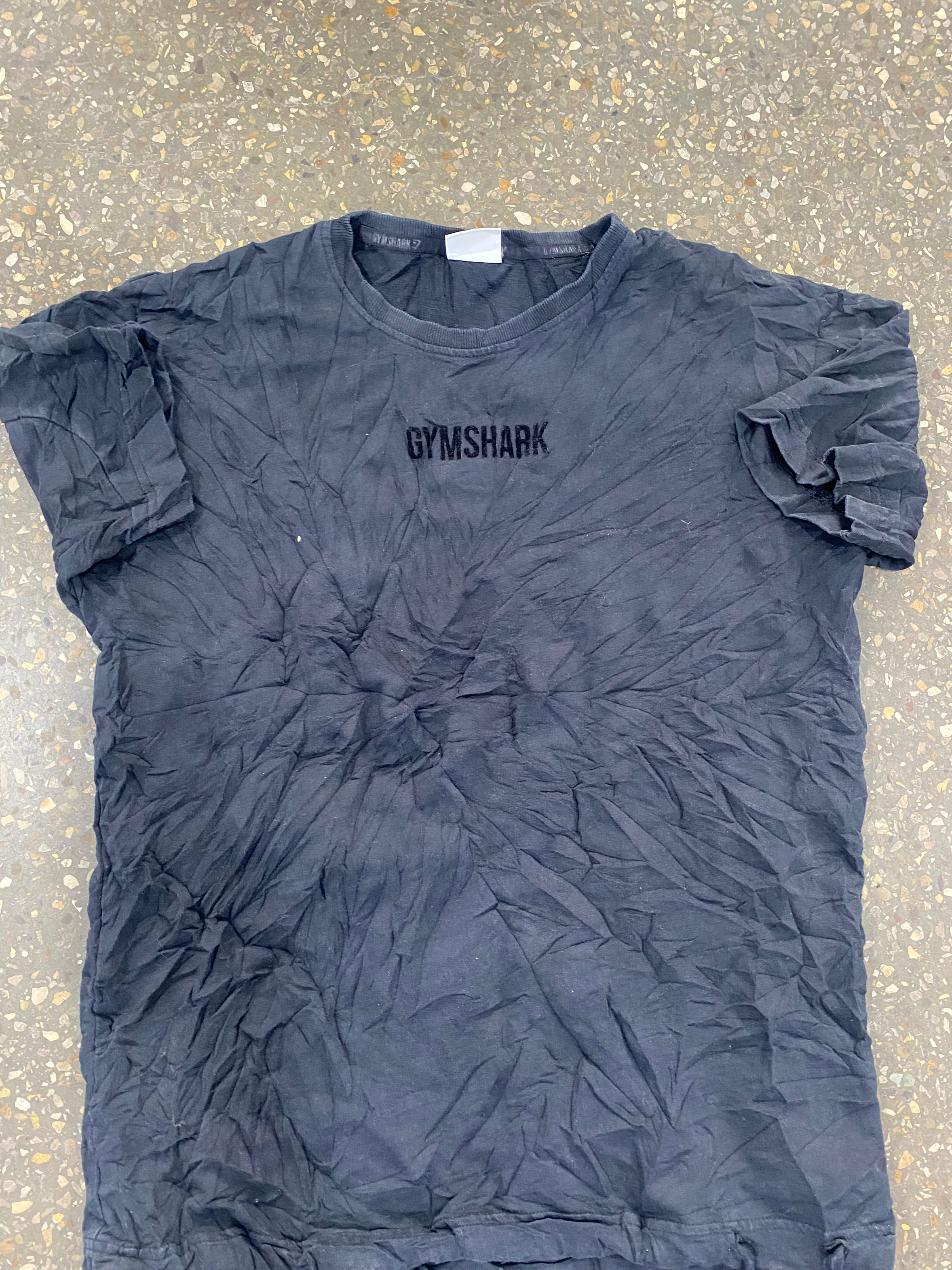 83 | Gym Shark T shirt