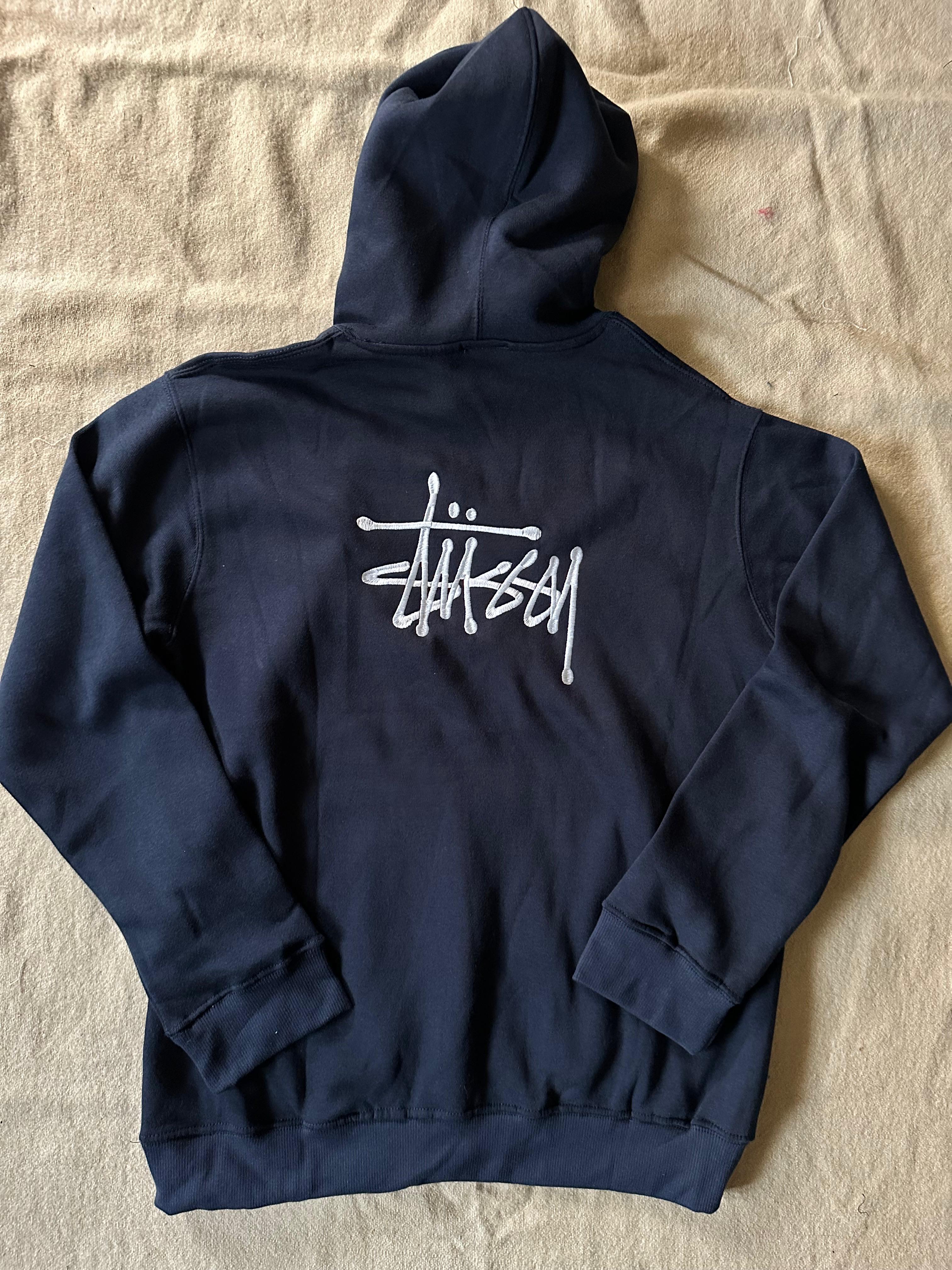 Stussyリワークスタイルブルーフーディ