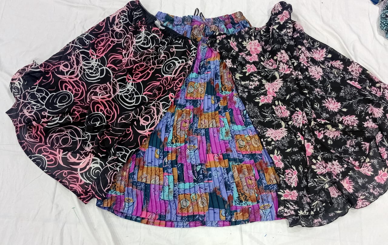 IQ0610 Saia Midi Floral Y2k