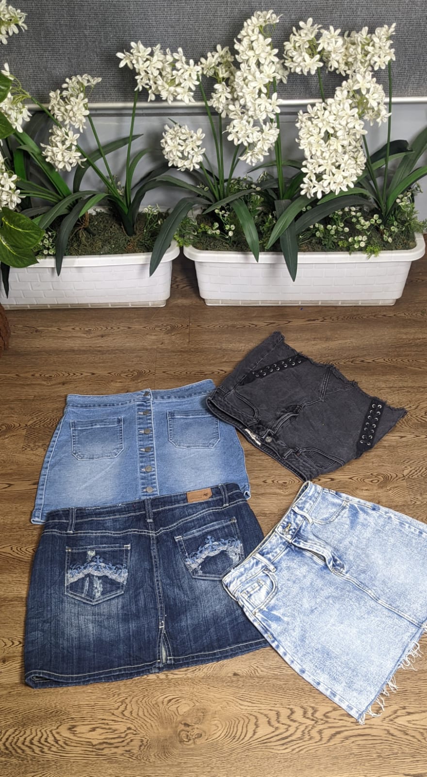 Y2k mini denim skirts