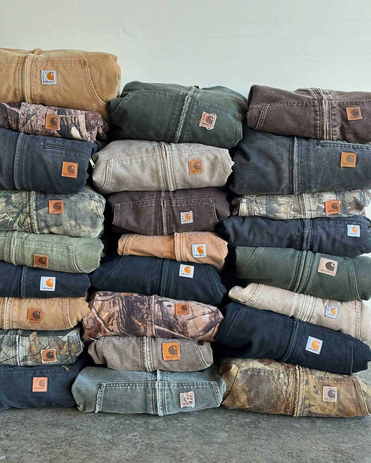 「Carhartt Vintage Jakcets 17 Piec.」