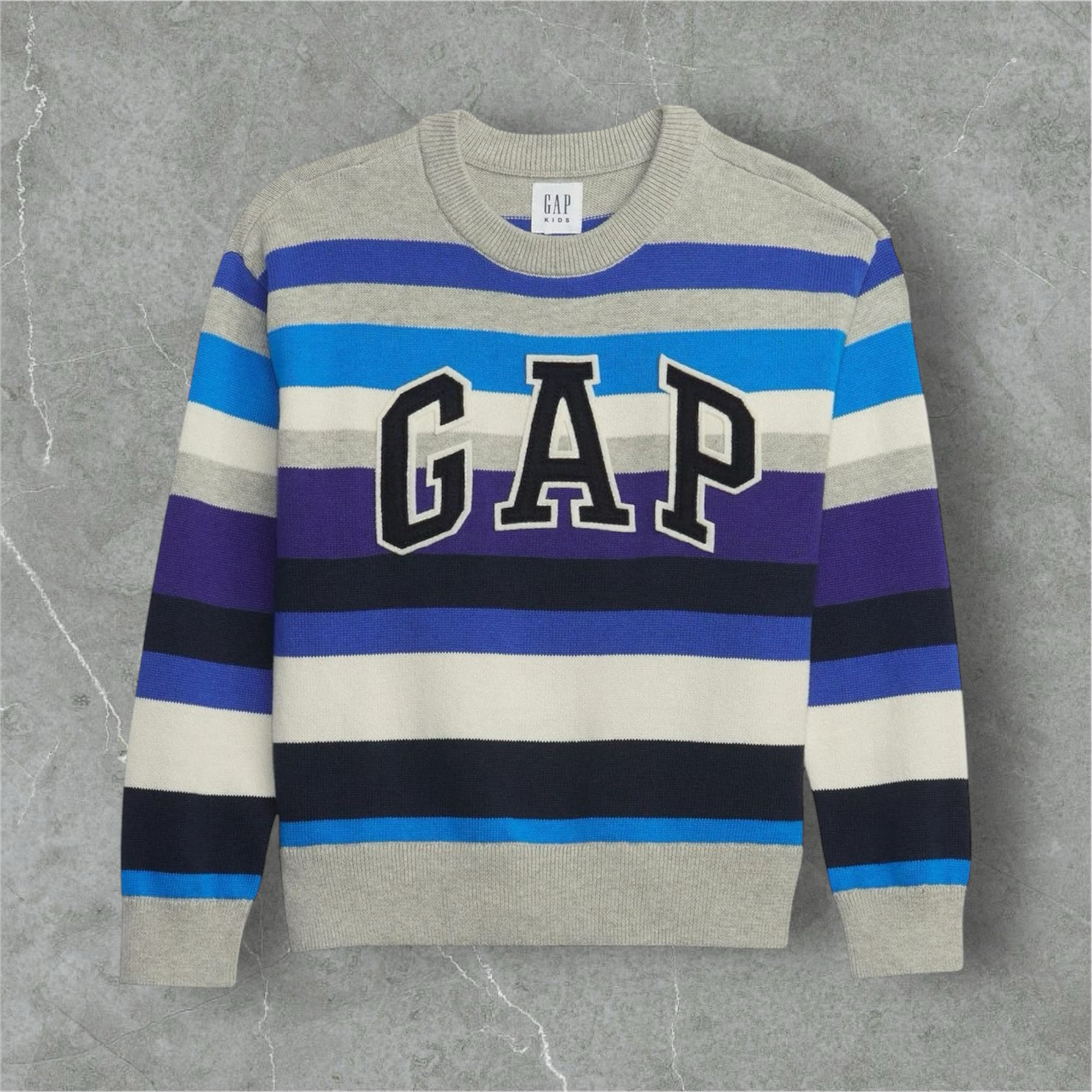 Gap sweater