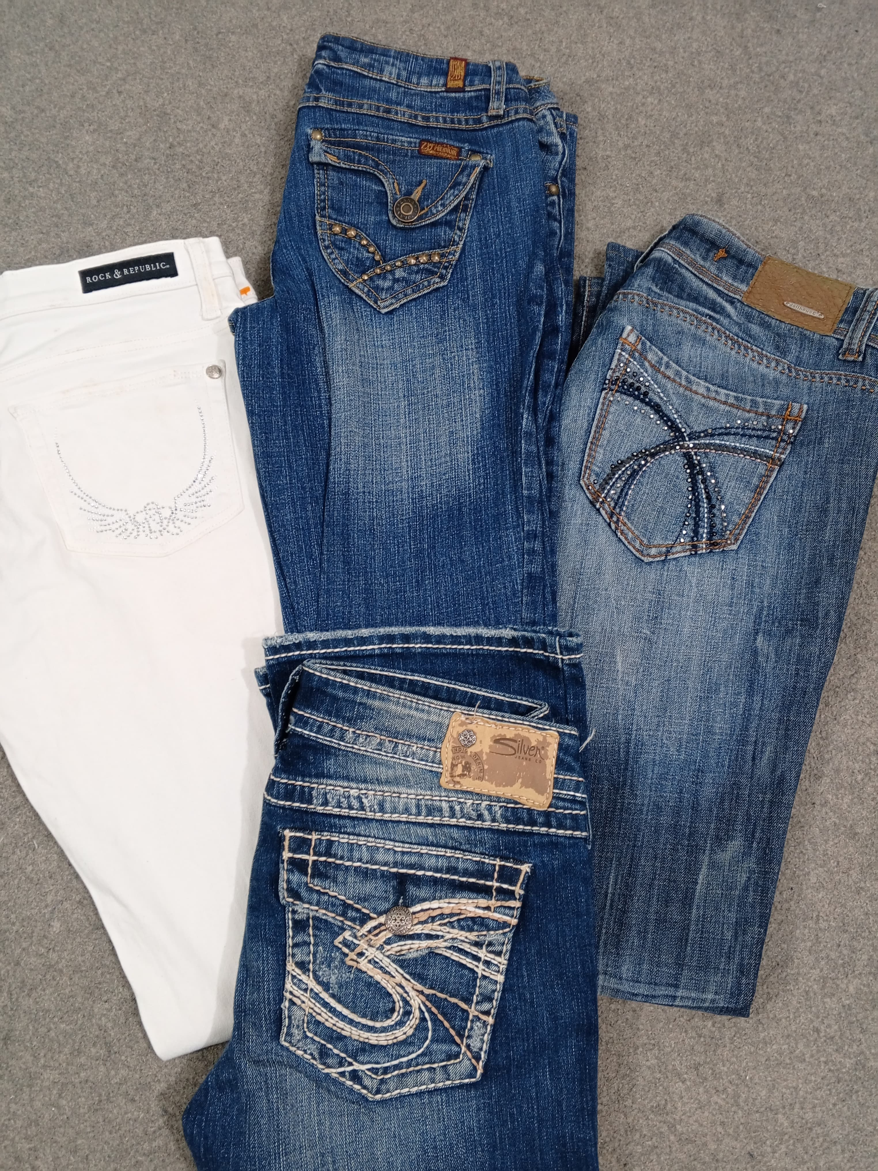 #121 Ladies Y2K Flared Jeans
