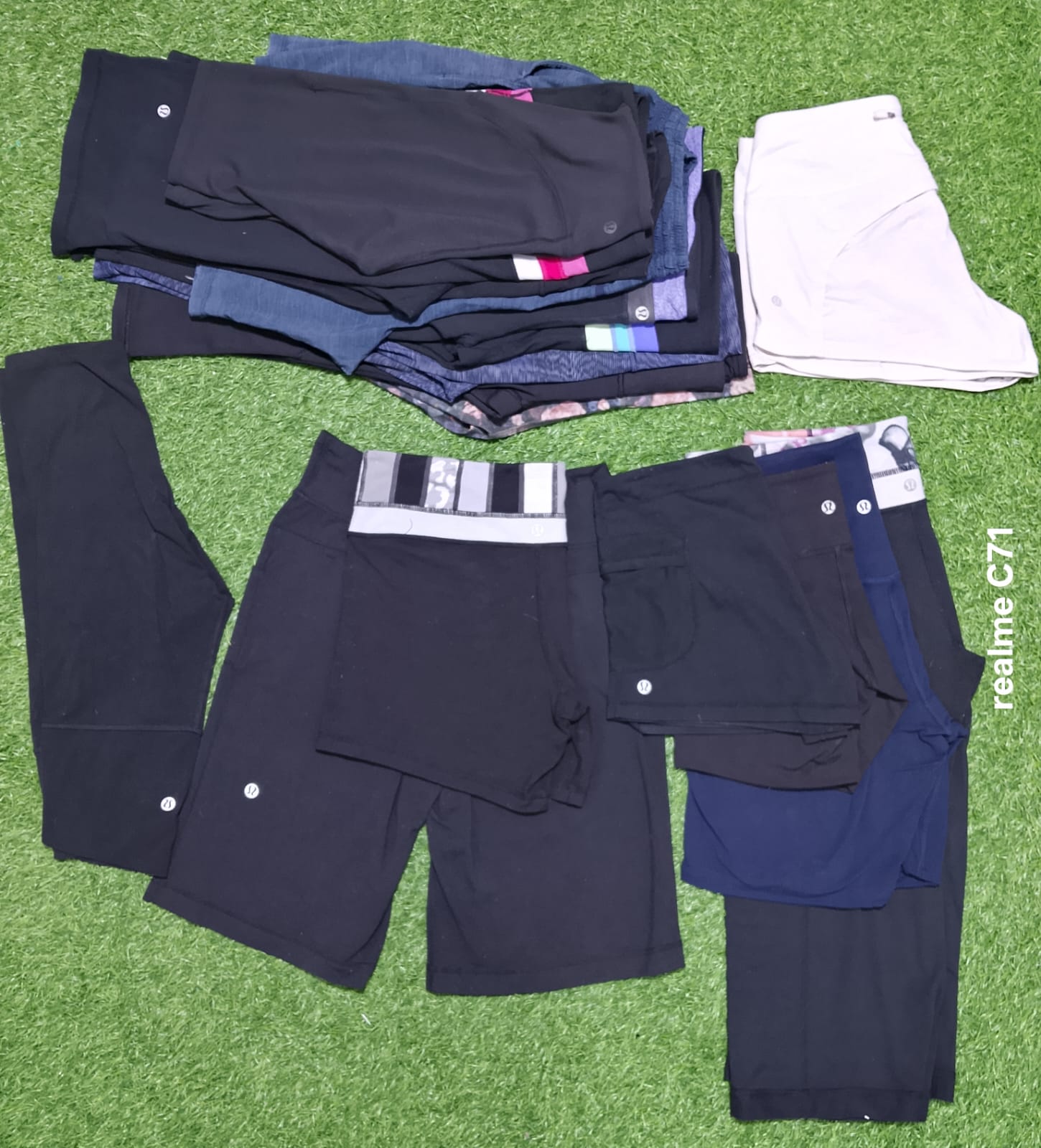 Lululemonショーツ