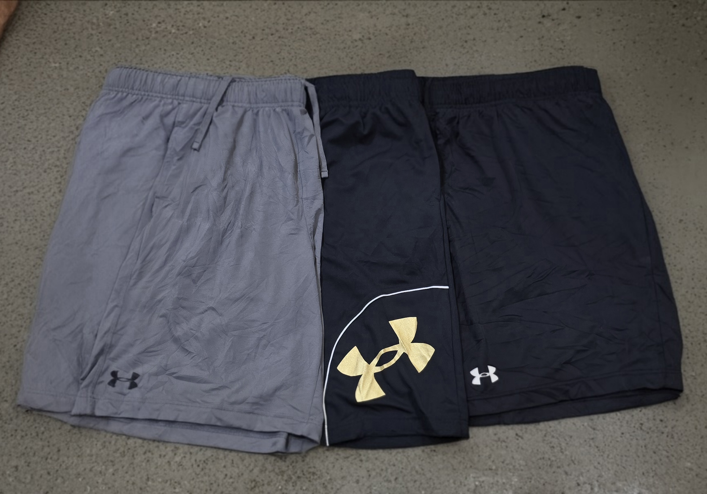AV-0025 Under Armour Shorts