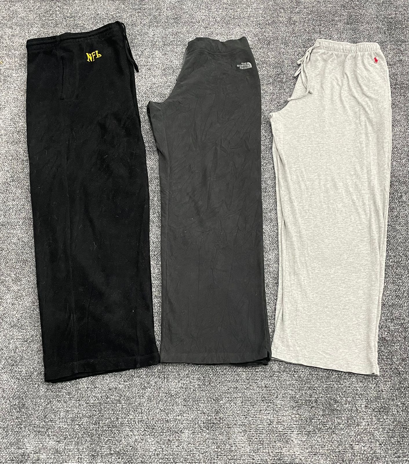 Pantaloni a gamba larga con marchio (R-50-1210)