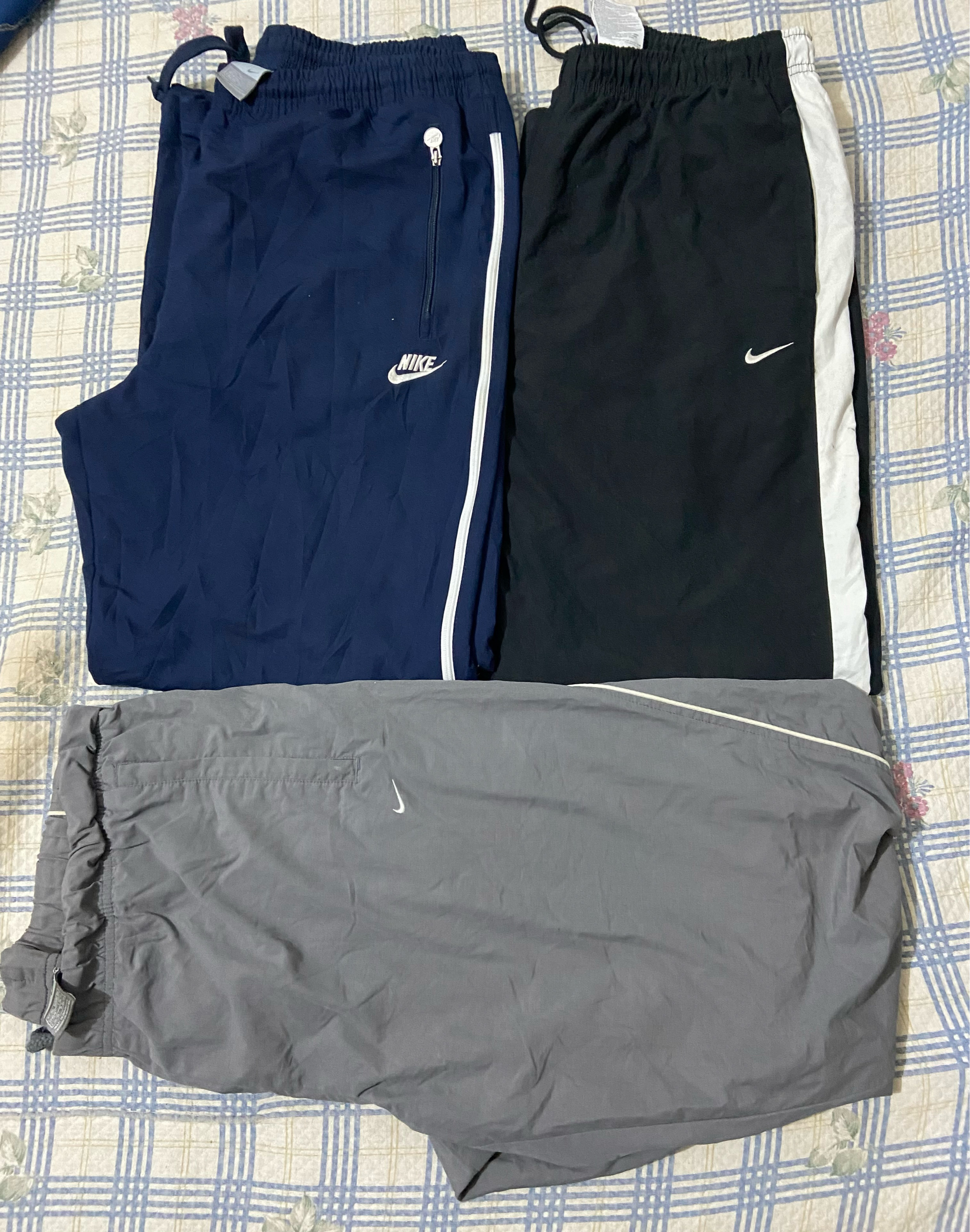 ナイキ トラックパンツ