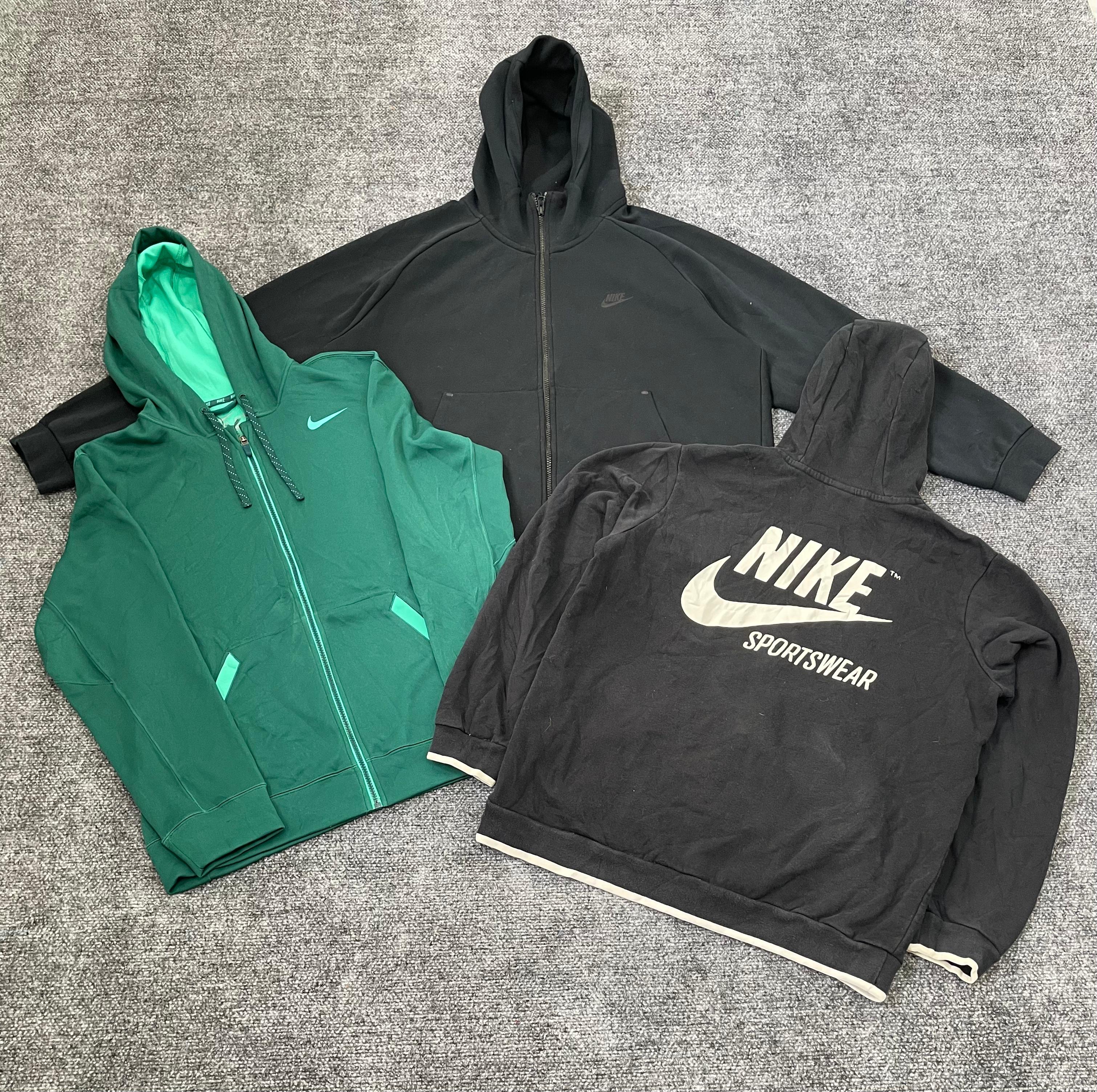 Nike Zipper (R-50-1210)