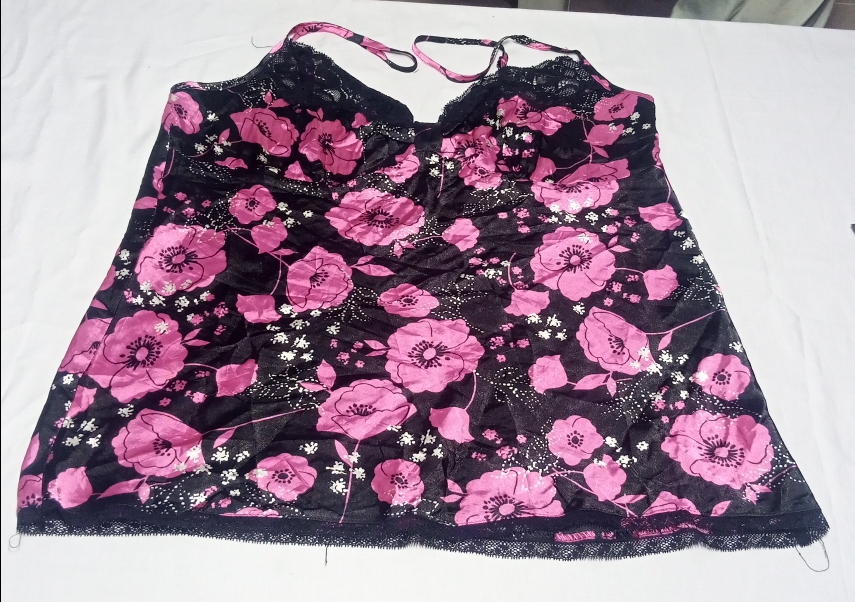 SK#17, Y2k Cami Tops