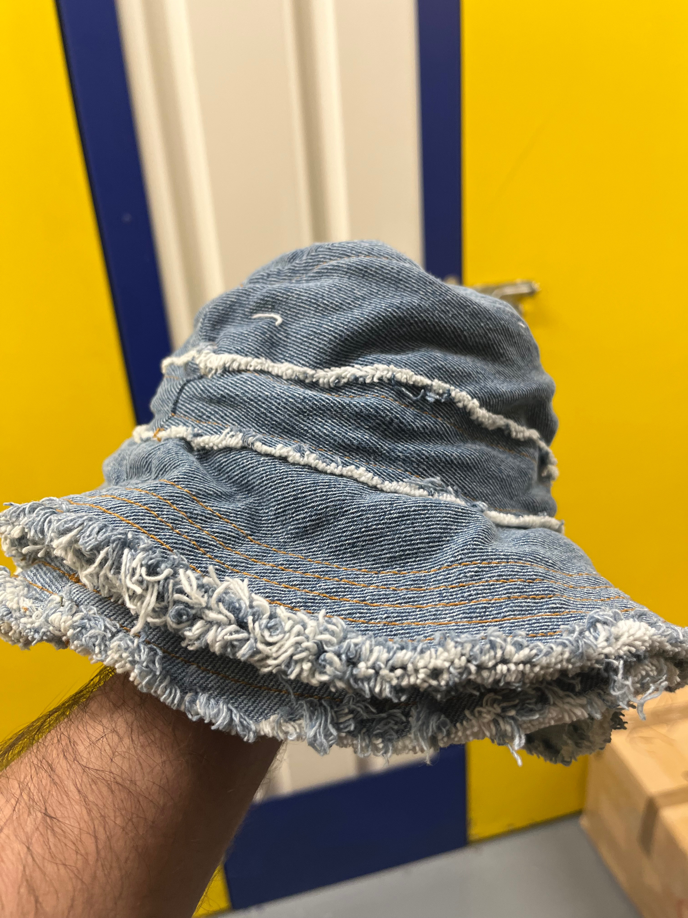 Chapeaux en denim