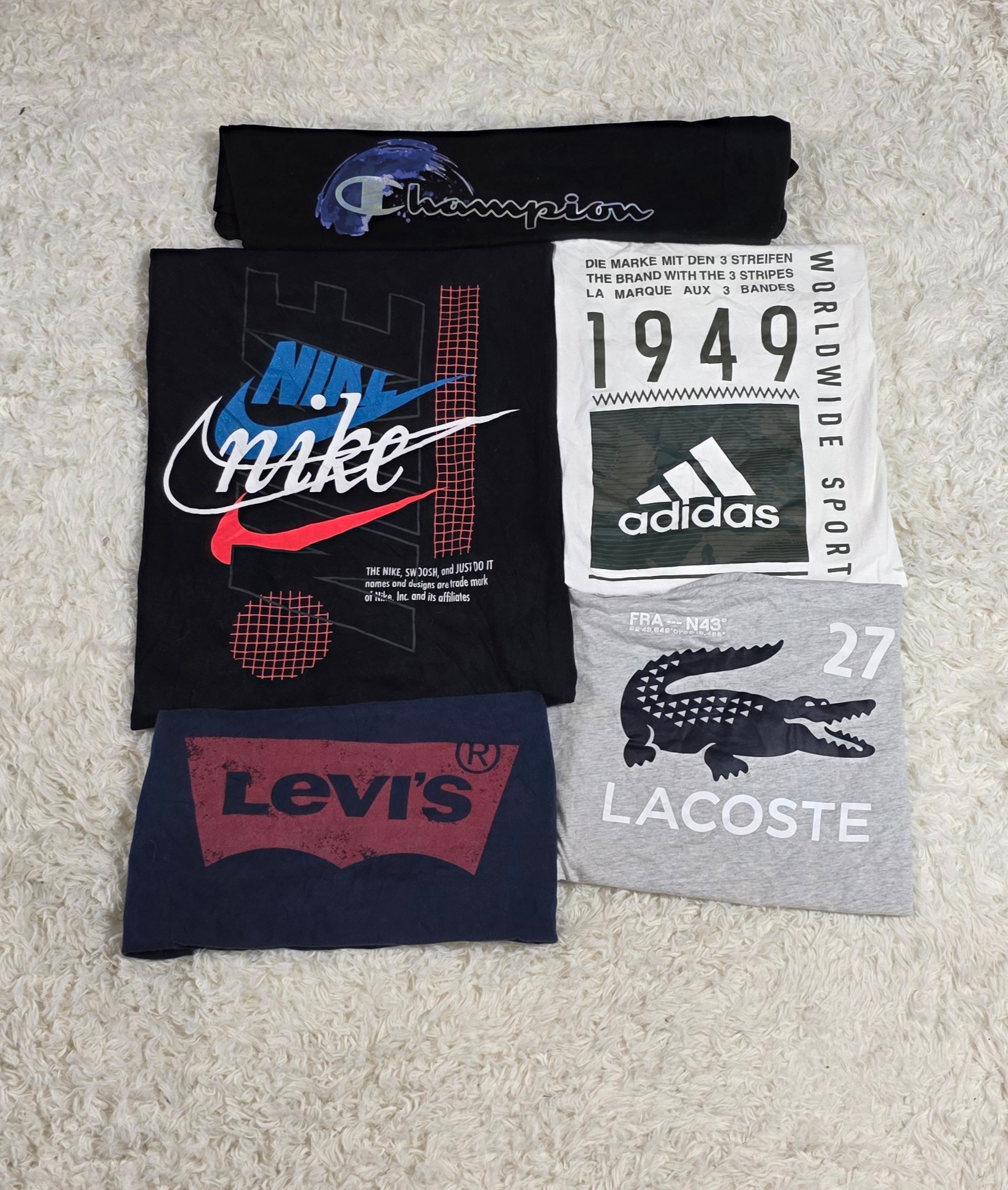 Mix branded t-shirts