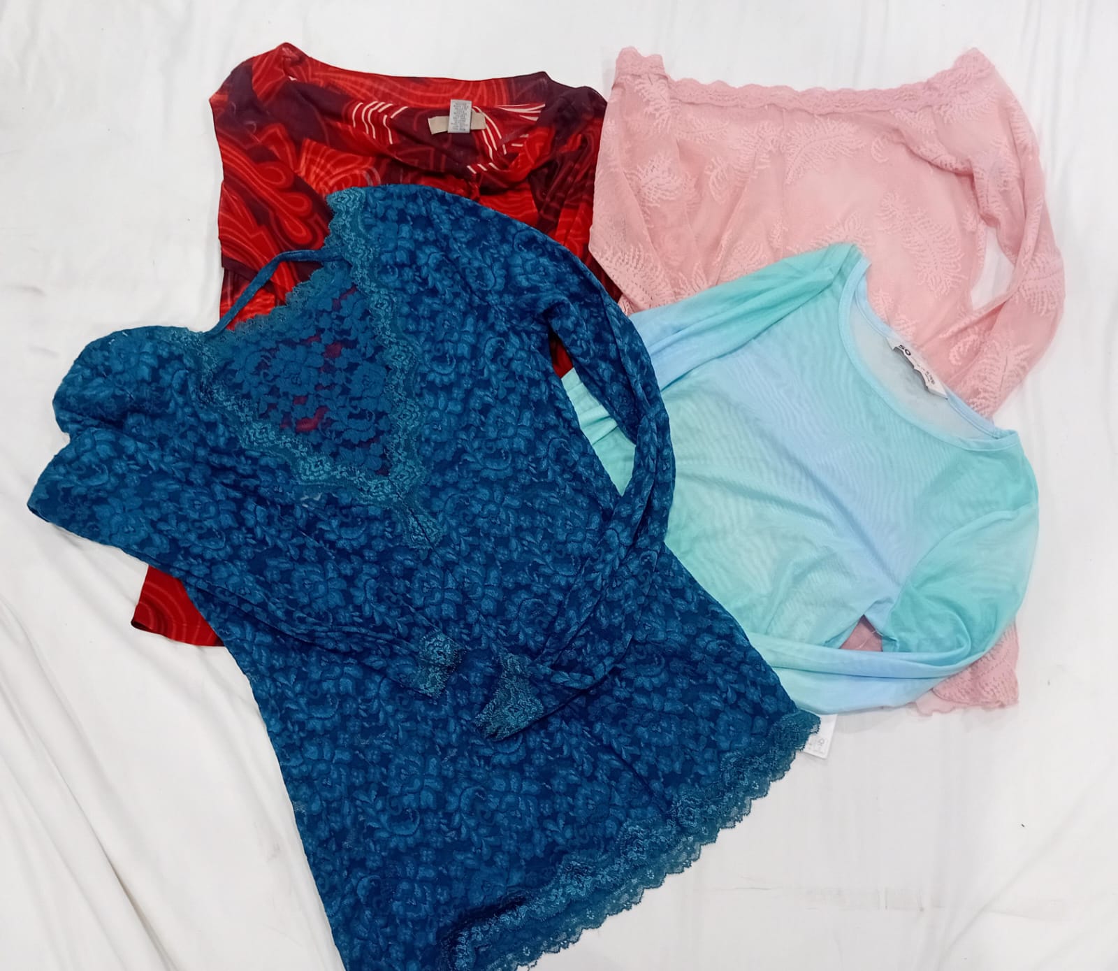 IQ0700 Y2K Chic Revival Mesh Top