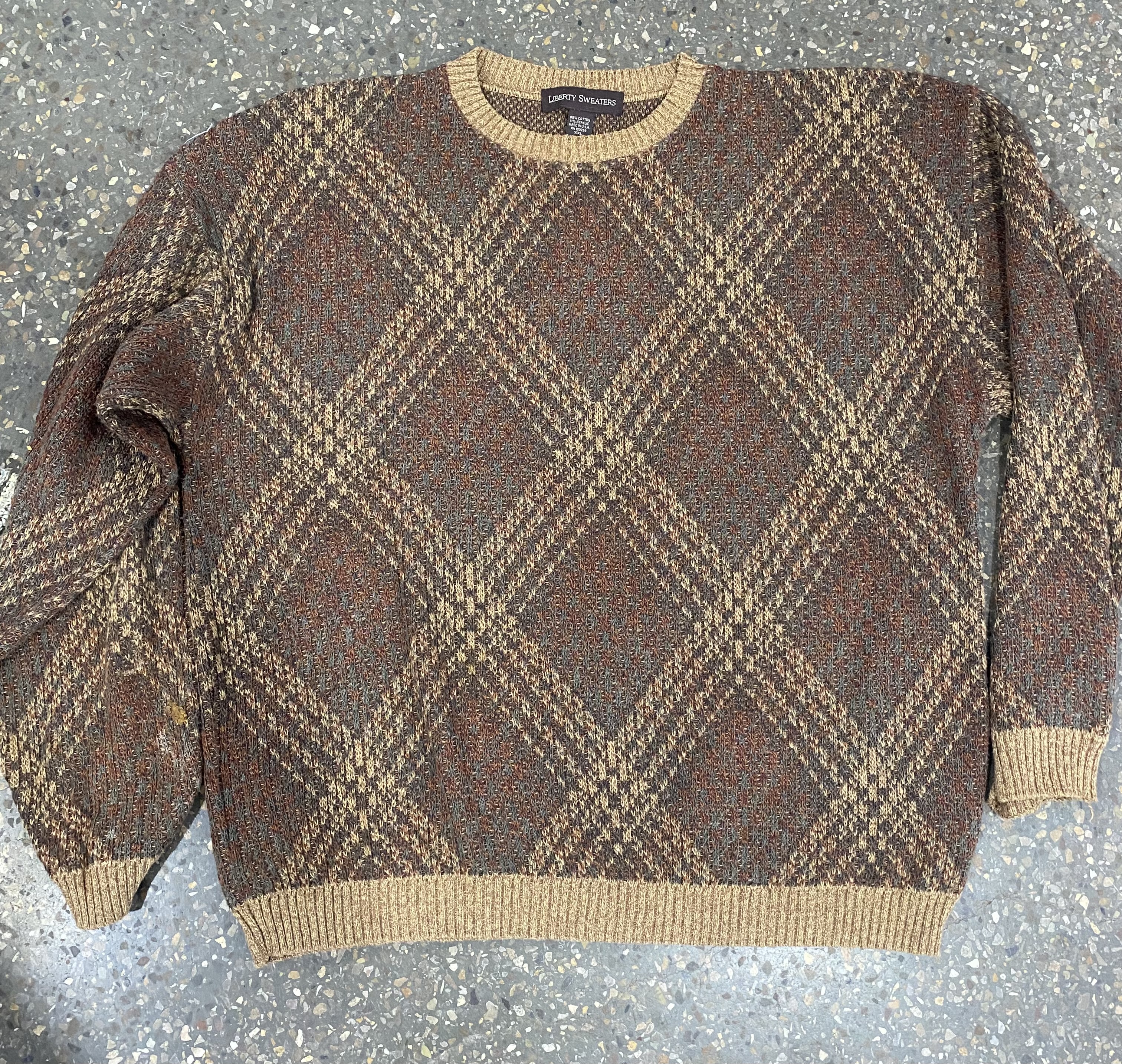 210 | Mehrfarbiger Pullover