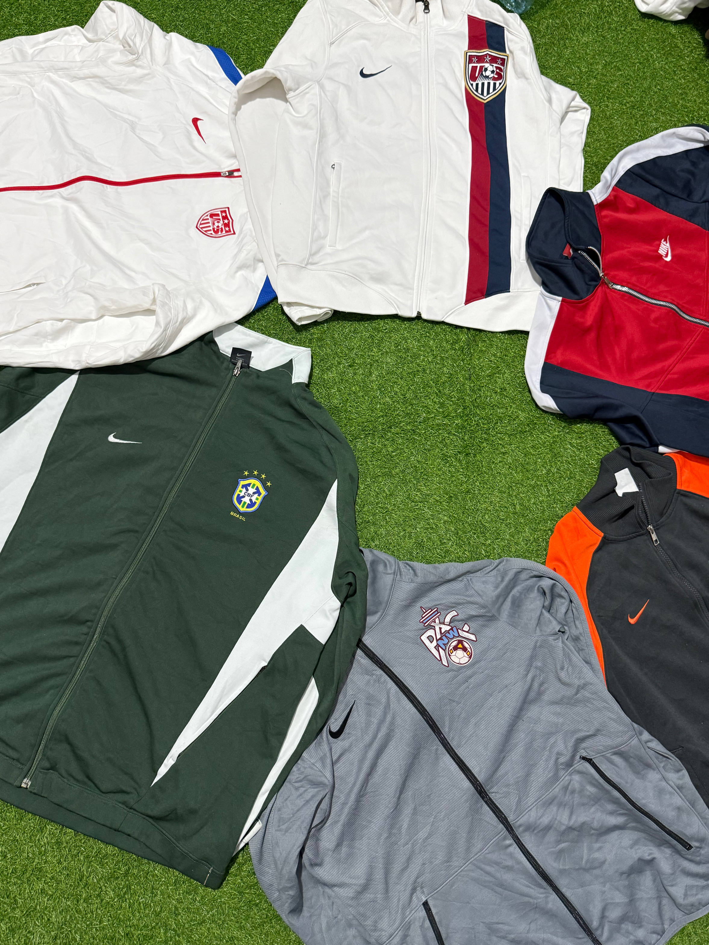Vestes de suivi Nike # 01