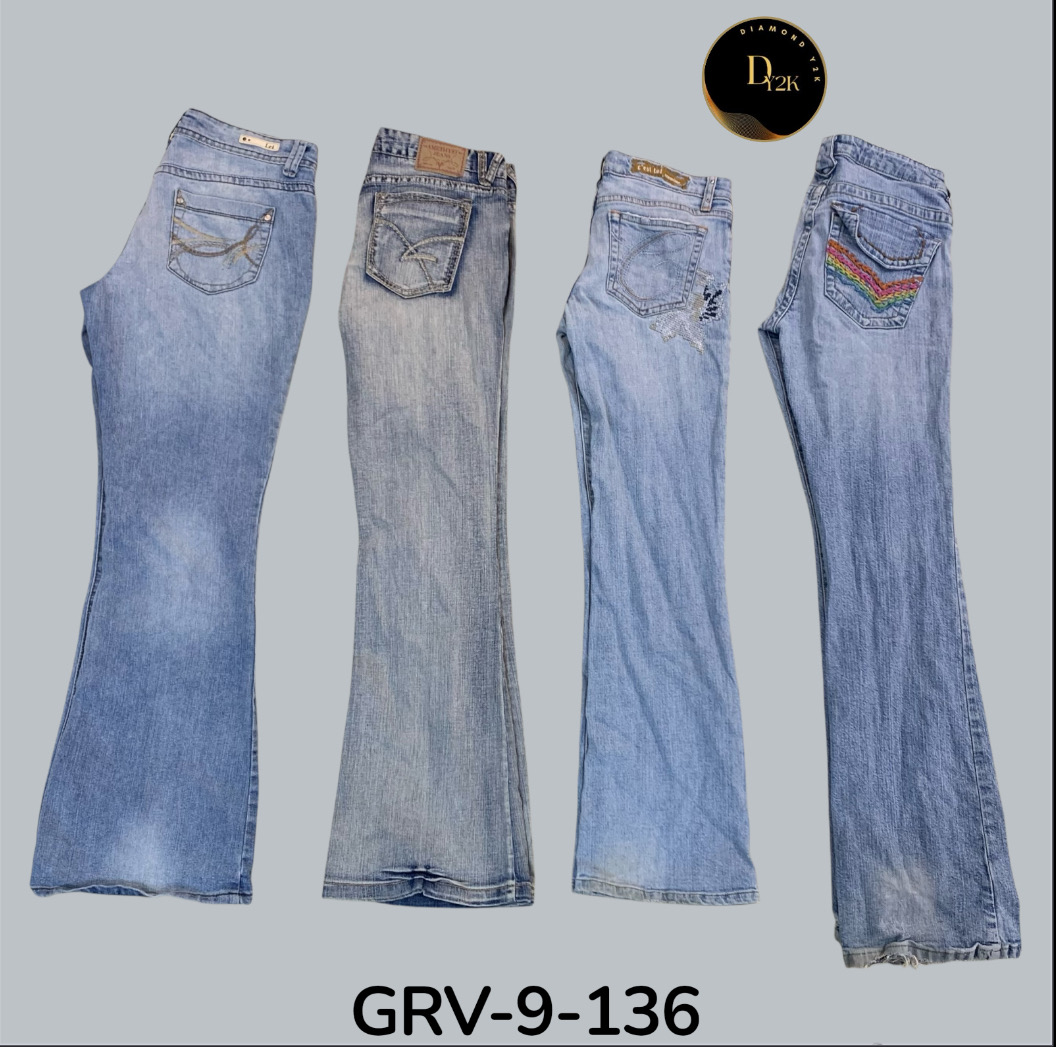 Trendy moderne gerade Jeans – klassisch und vielseitig (GRV-9-136)