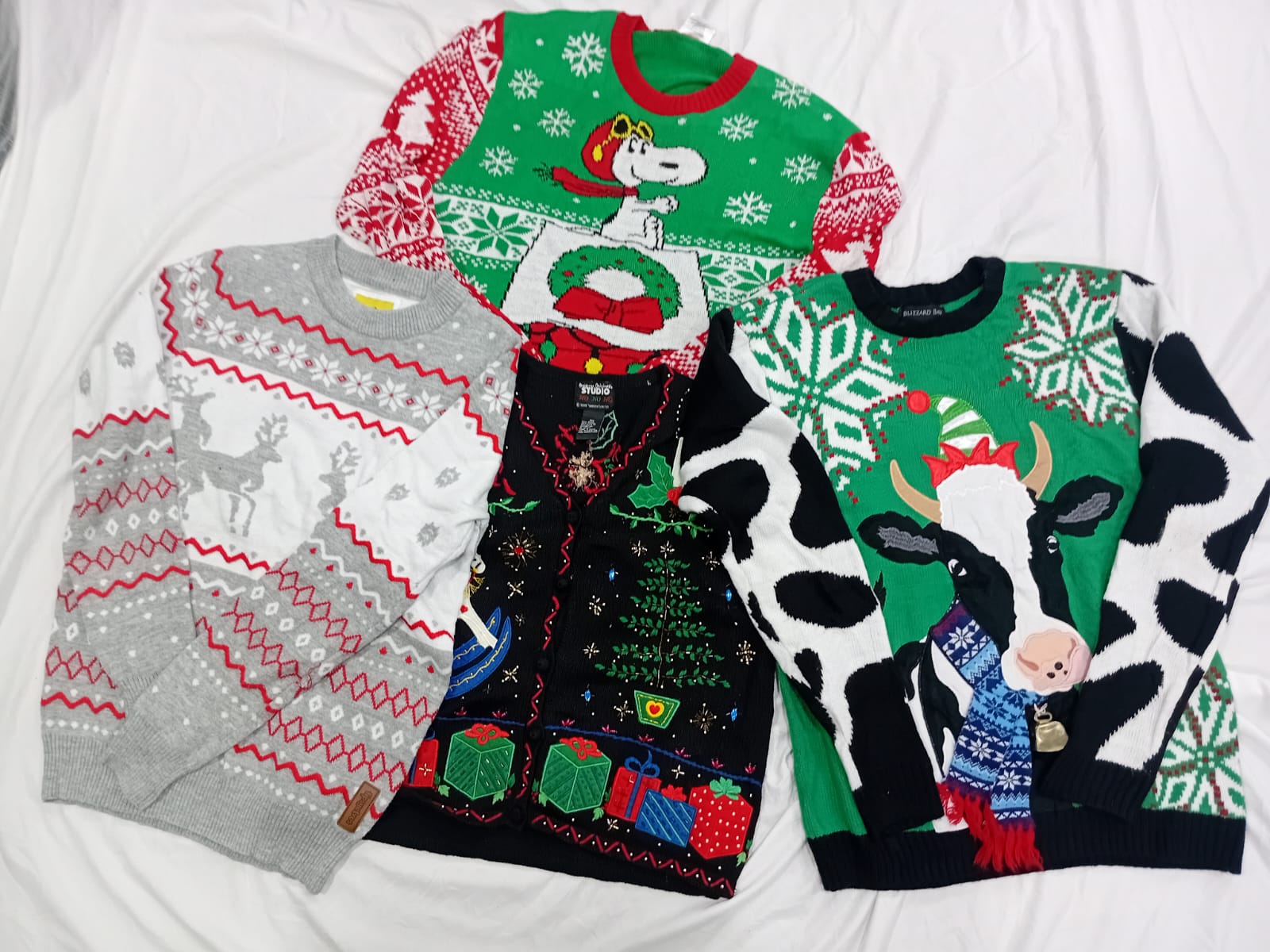 IQ0722 Y2K Festive Glow Weihnachts-Pullover