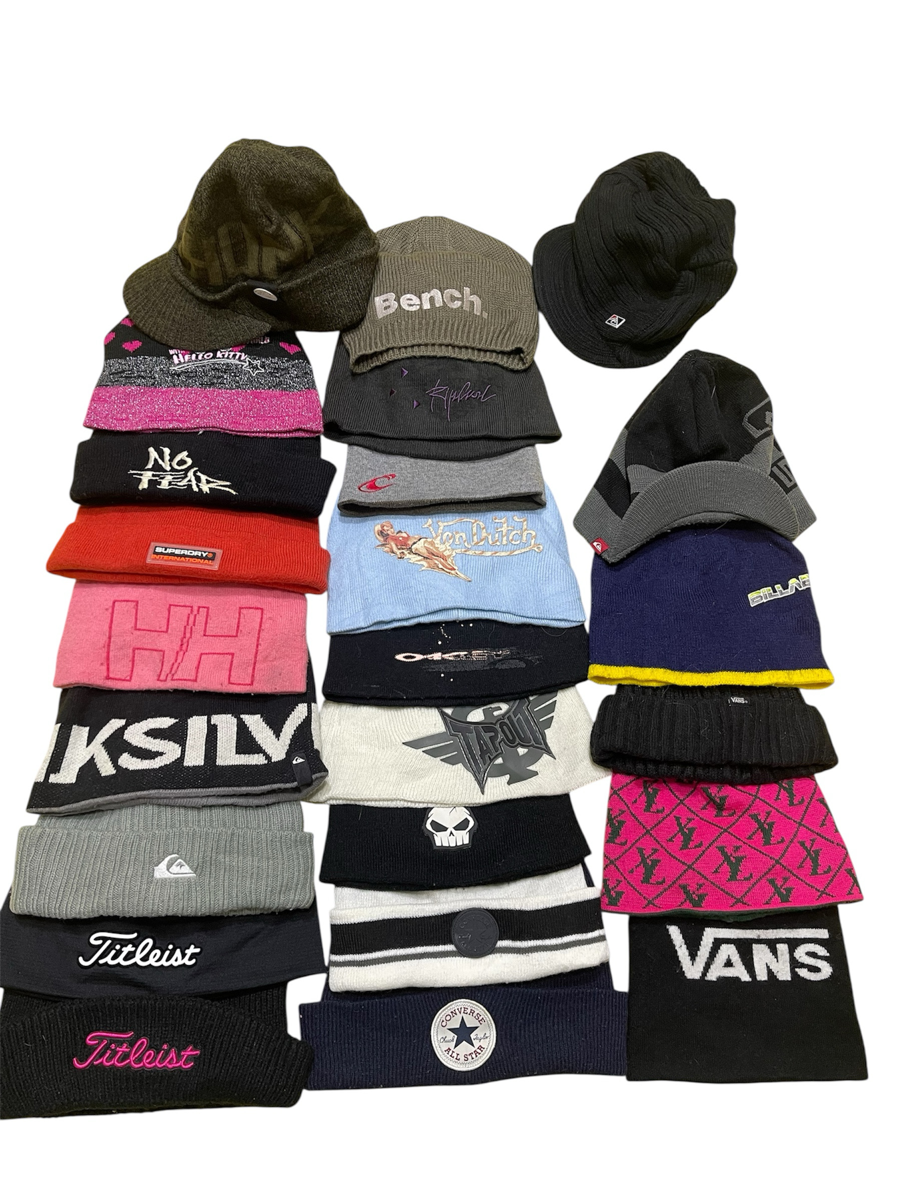 Style Y2K et bonnets de marques mixtes