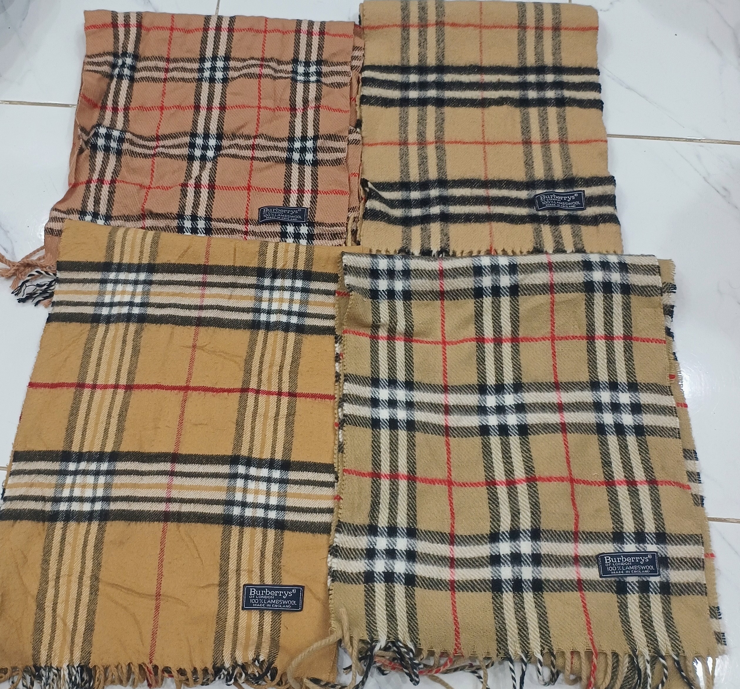 Beige Farbe Burberry Schal
