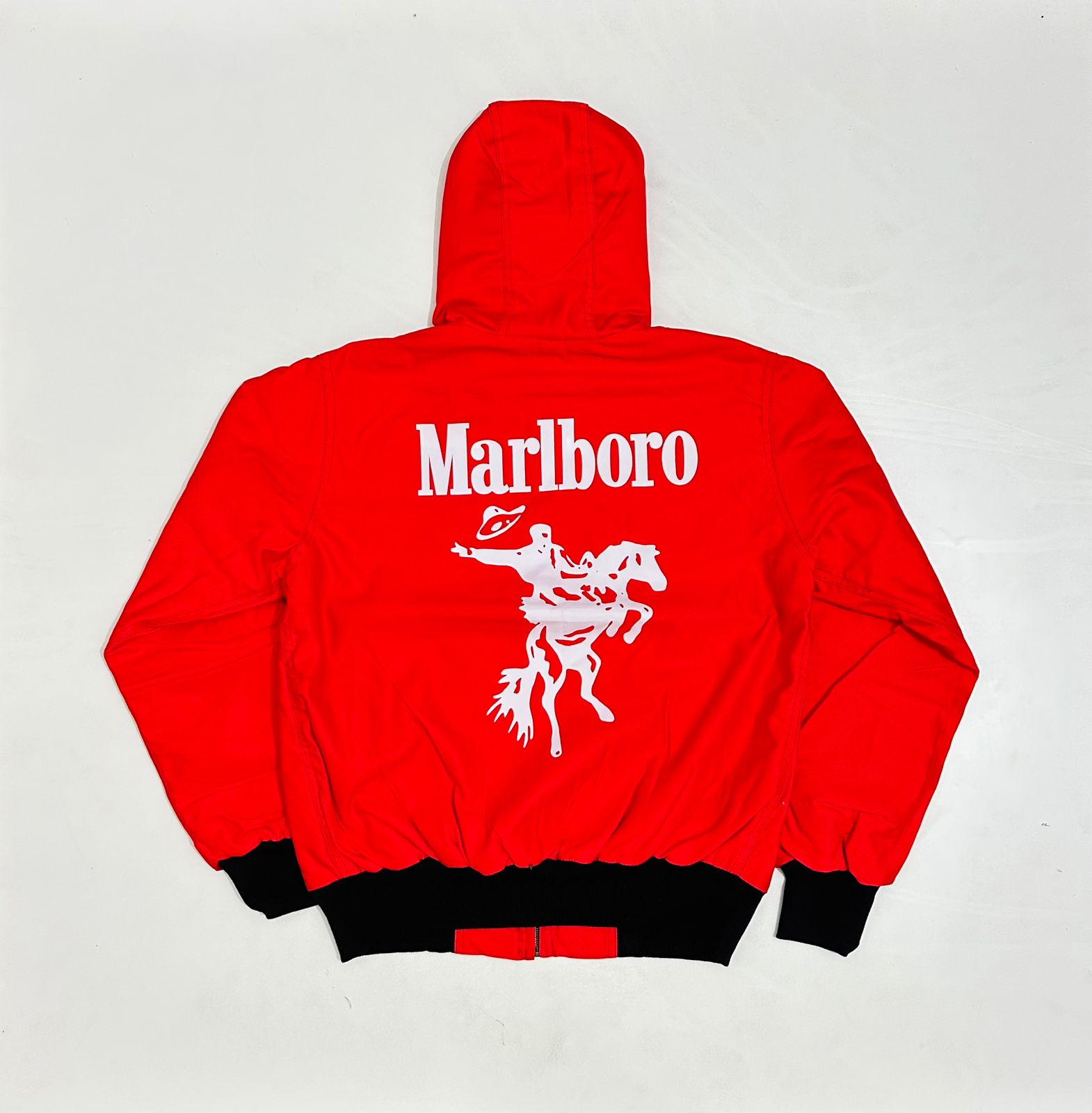 「REWORK STYLE RED CARHARTT x MARLBORO ACTIVE JACKETS」