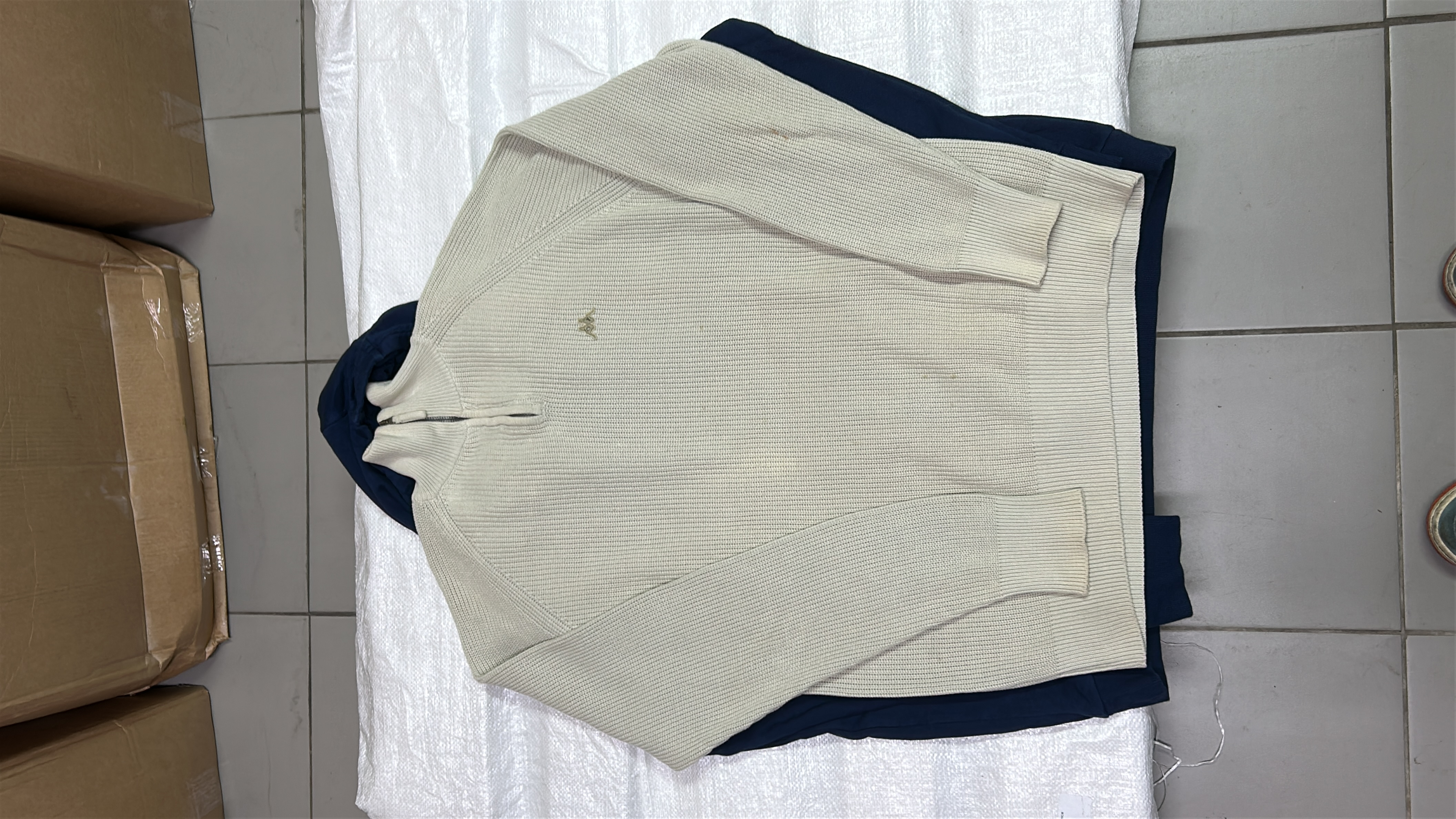 Branded hoodie / sweatshirts