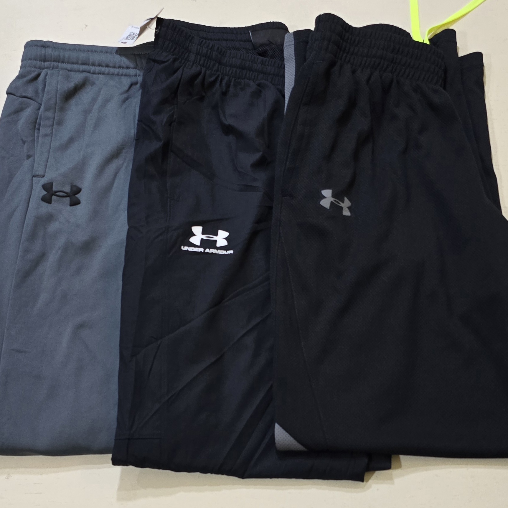 AV-0058 Under Armour Sports Pants