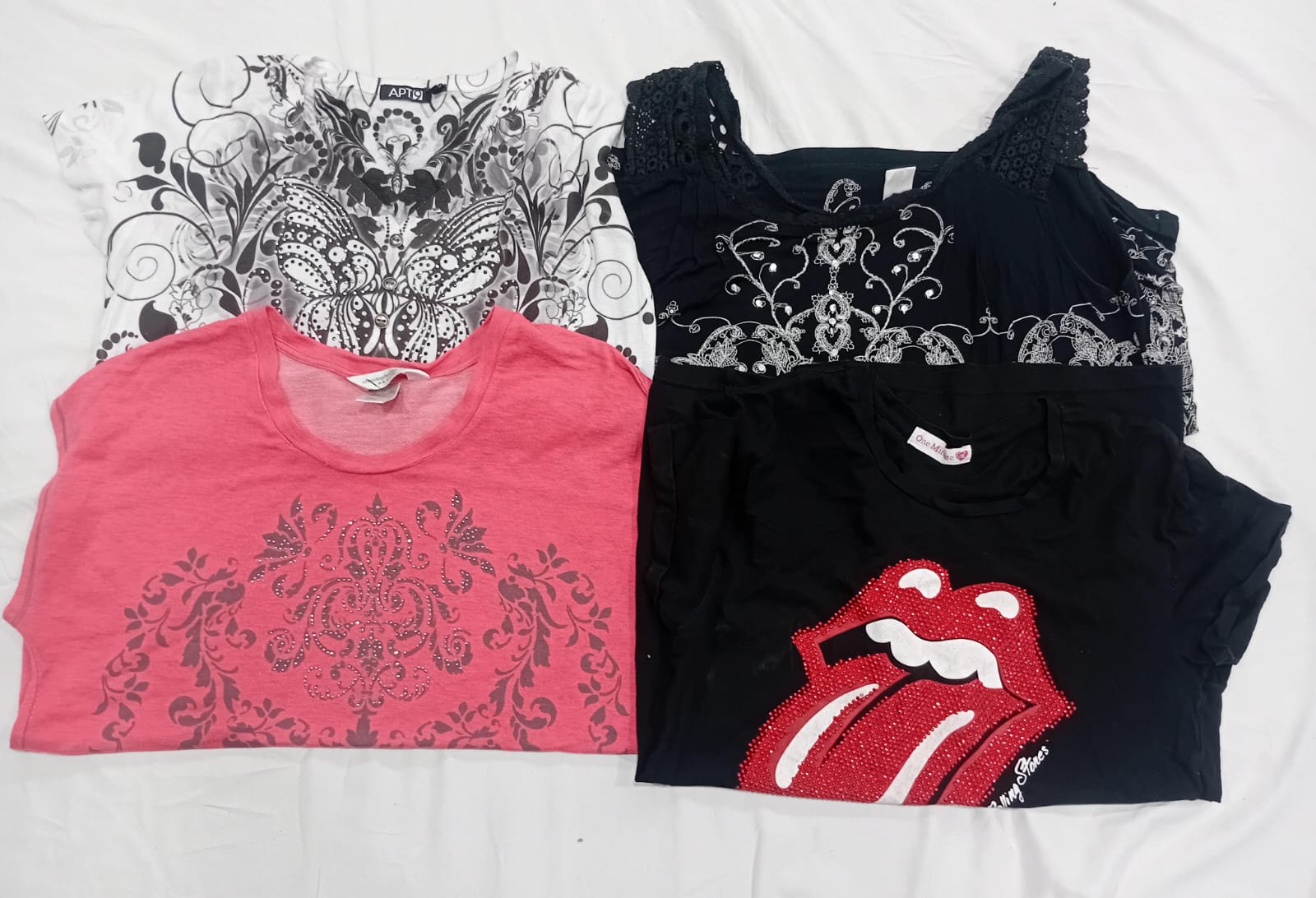 Iq0750 y2k baby tee