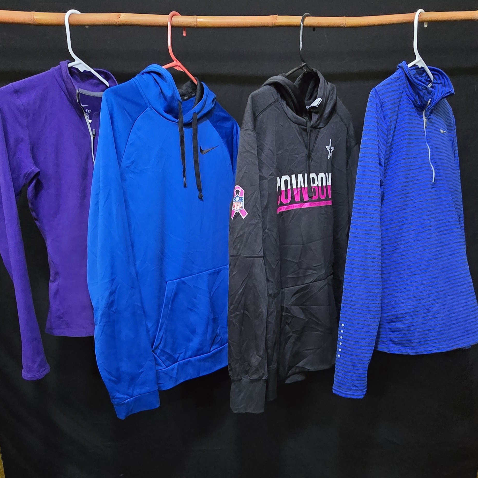 AV-0060 Nike Pullovers