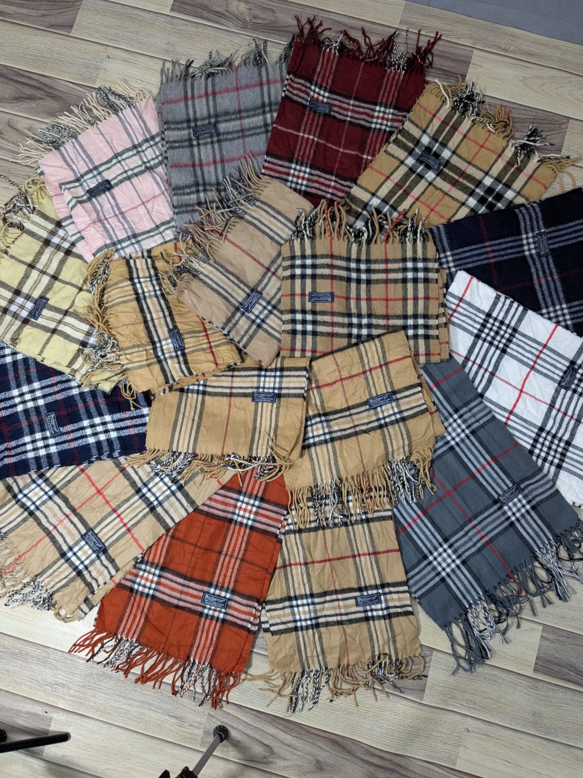 Burberry scarve