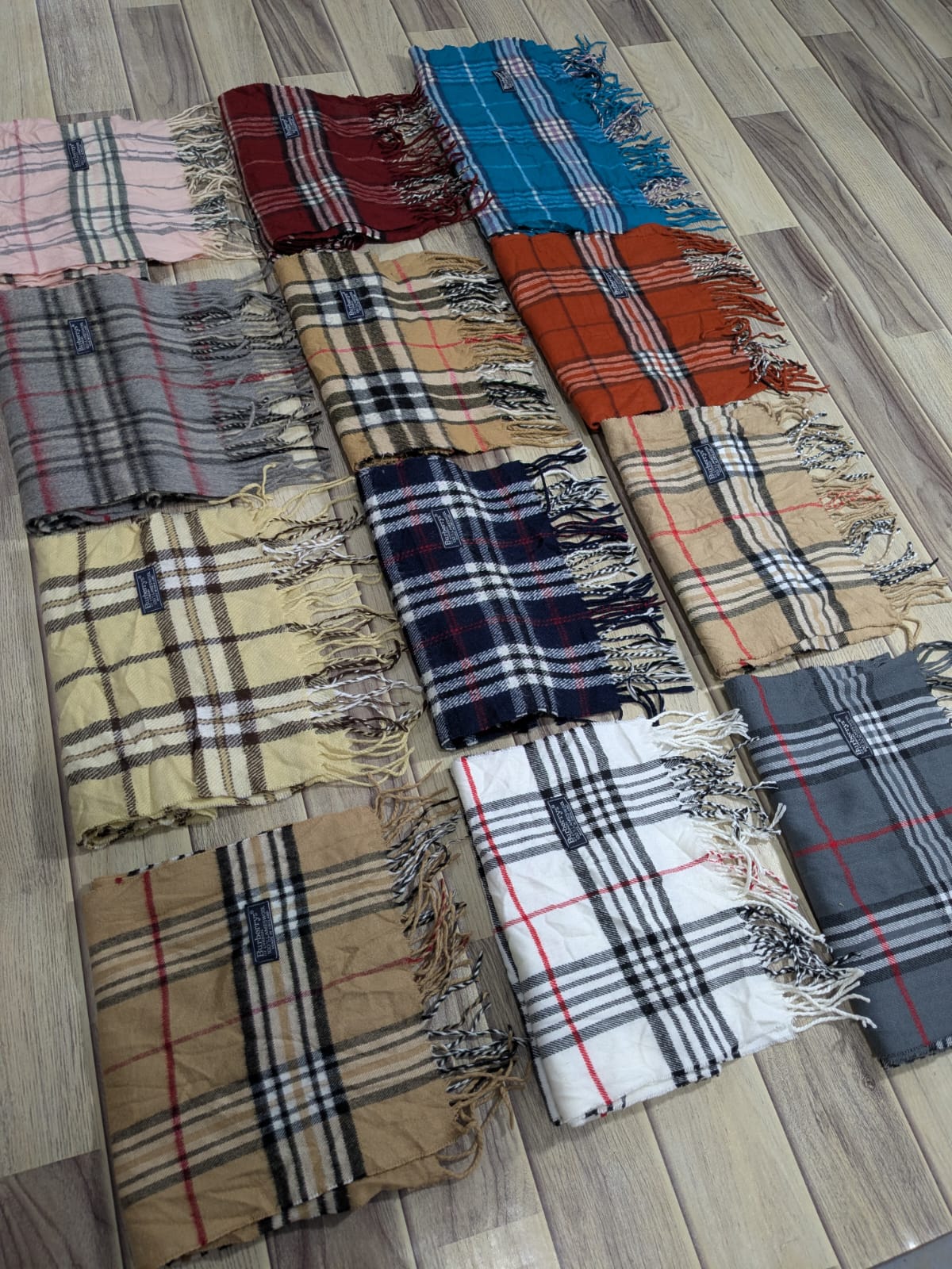 Burberry scarve