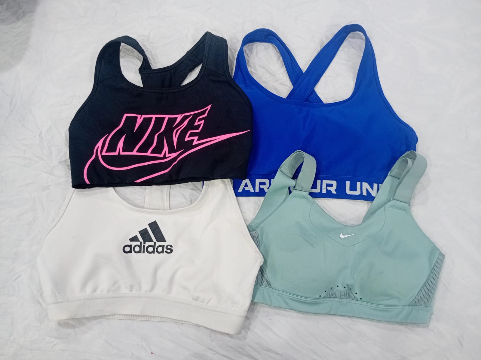 IQ0841 Y2K Retro Revival Sportswear Bra