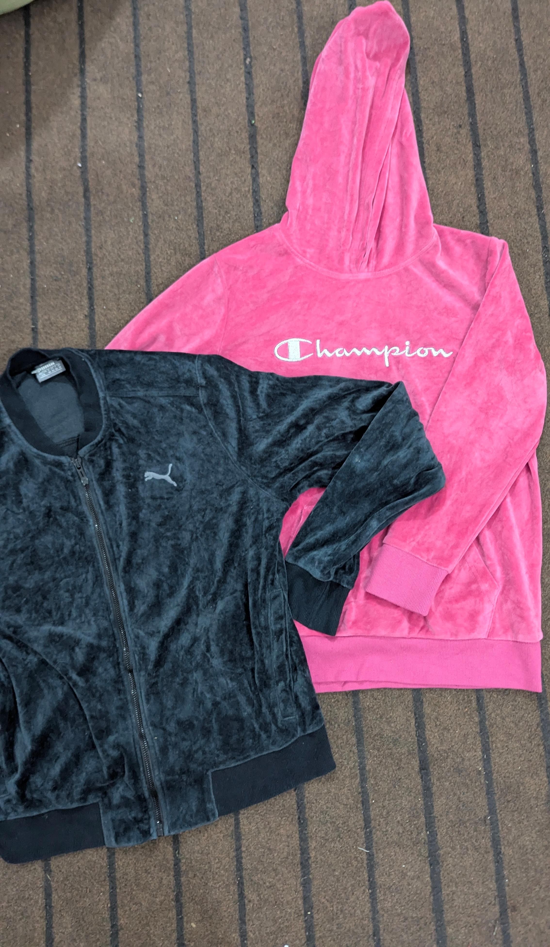 SD 205.Frauen Mix Marken VELOUR UND FLEECE OBERTEI..