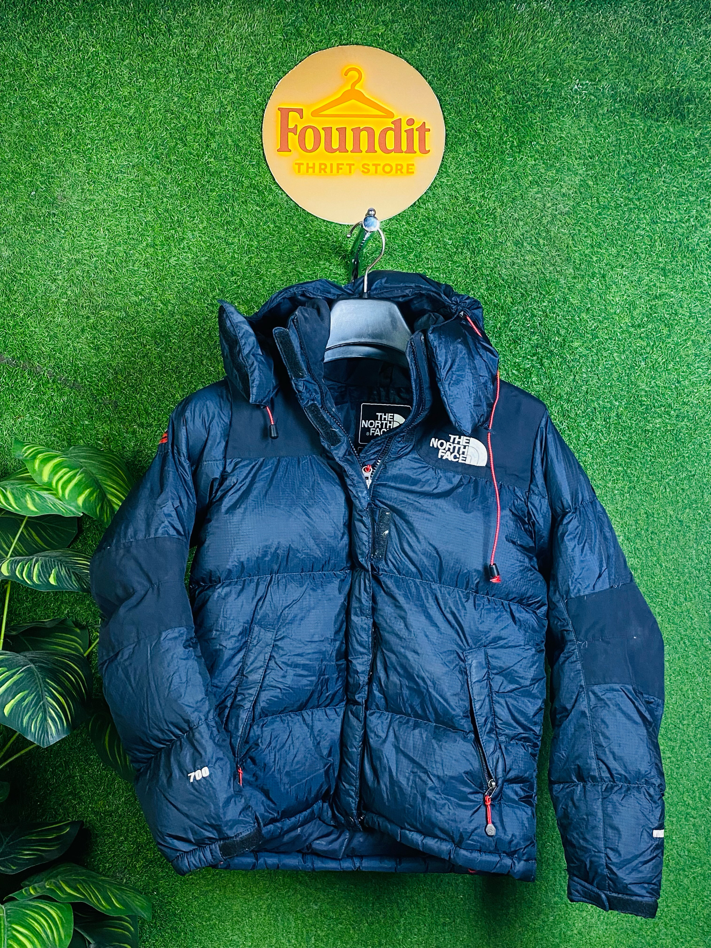 North Face Puffer | 700–800 Serie Fokus | Gemischtes Bundle - F-91