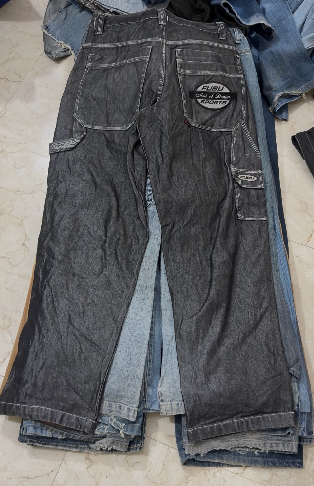 Hip hop jeans