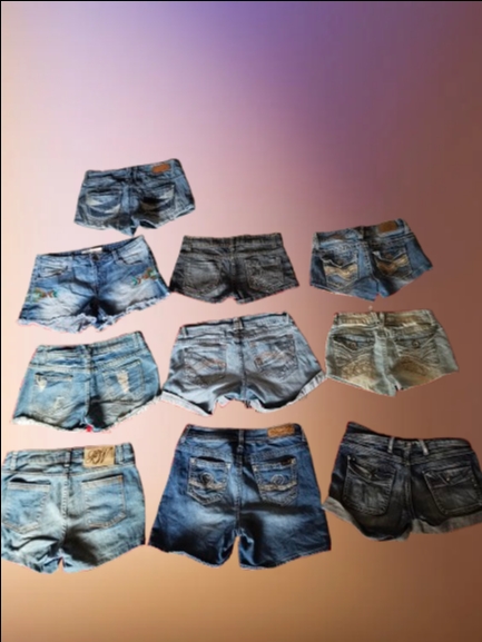 Almost famous und andere Mini-Damen-Shorts (MSH-02)