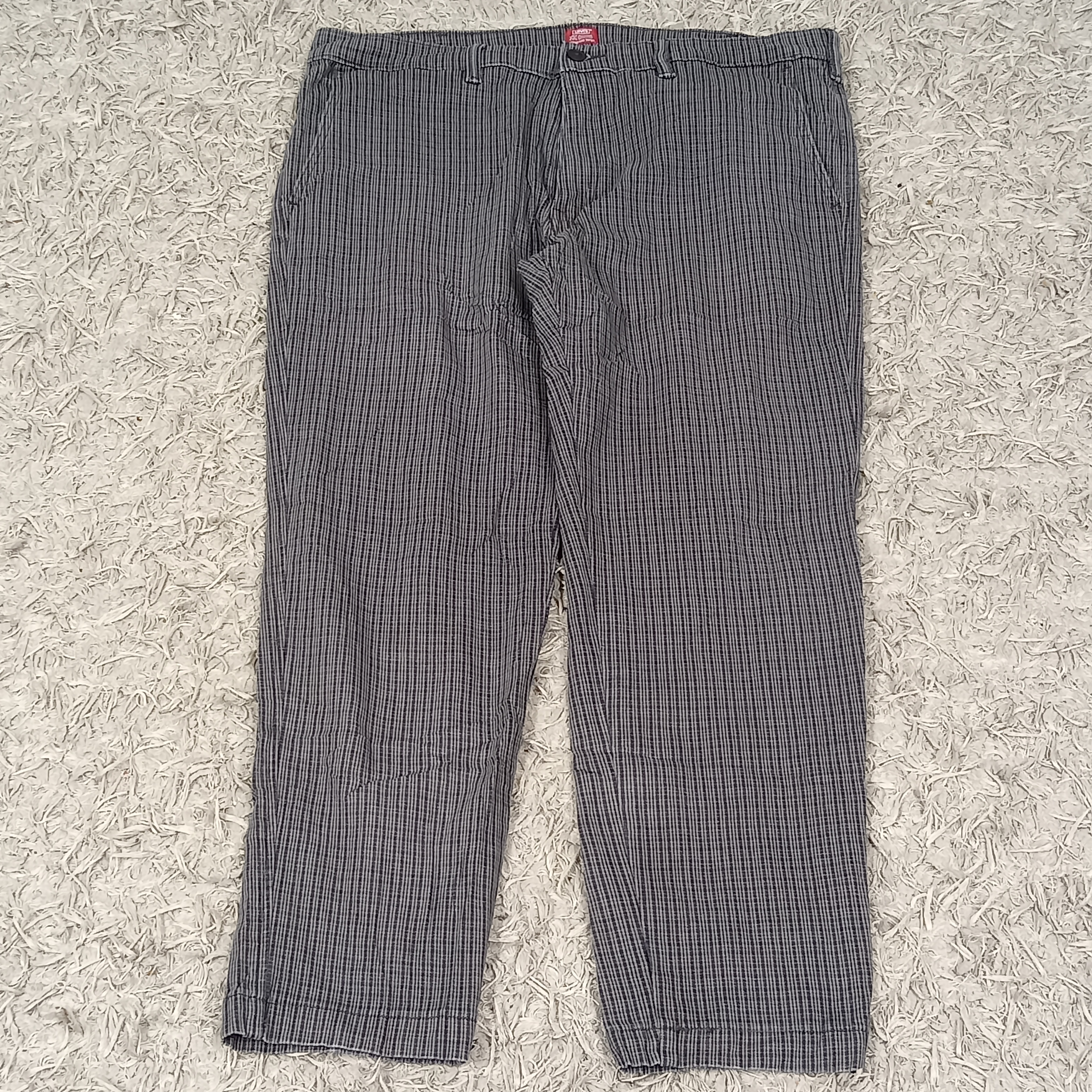 PANTALONS EN COTON LEVIS