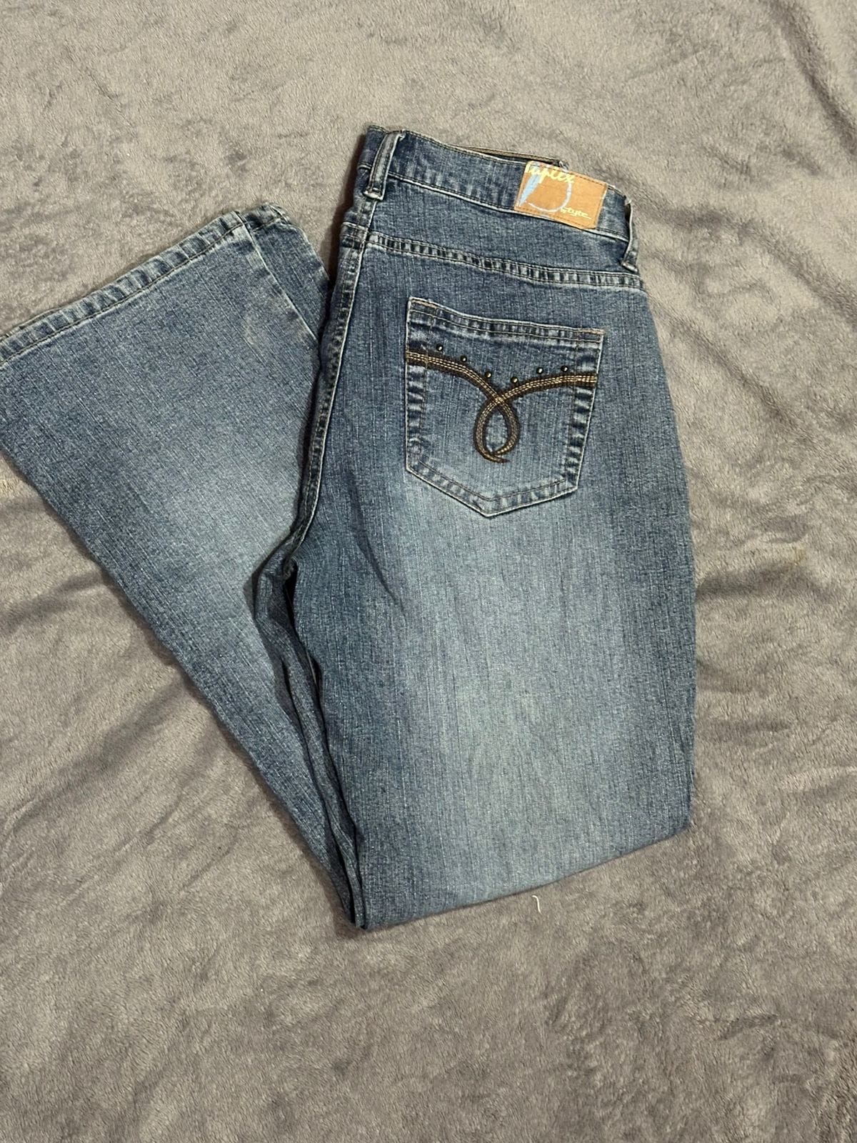 WALLFLOWER UND ANDERE MIX-MARKEN JEANS (ID 1332)